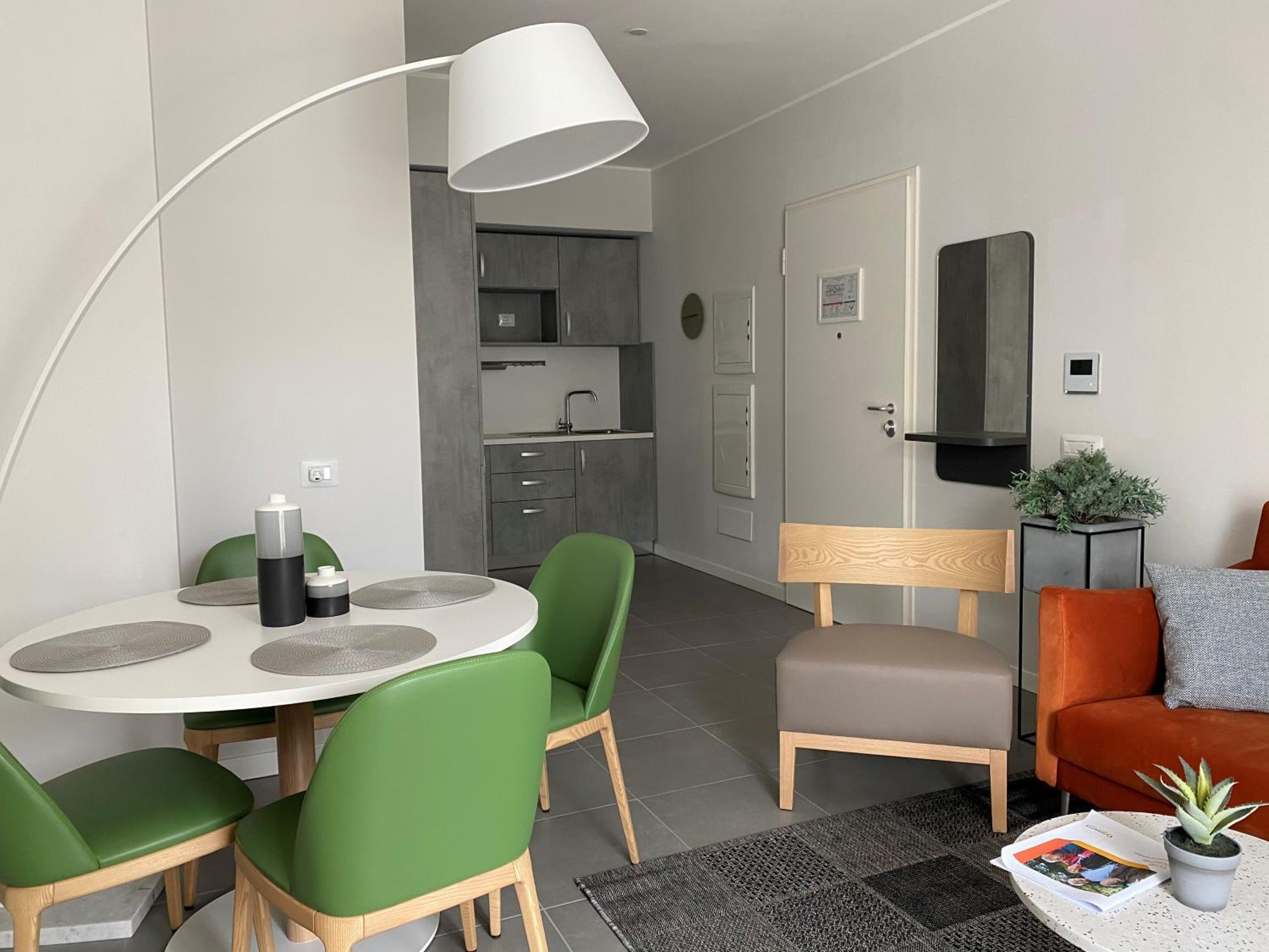 One-Bedroom Apartment - Photo 1