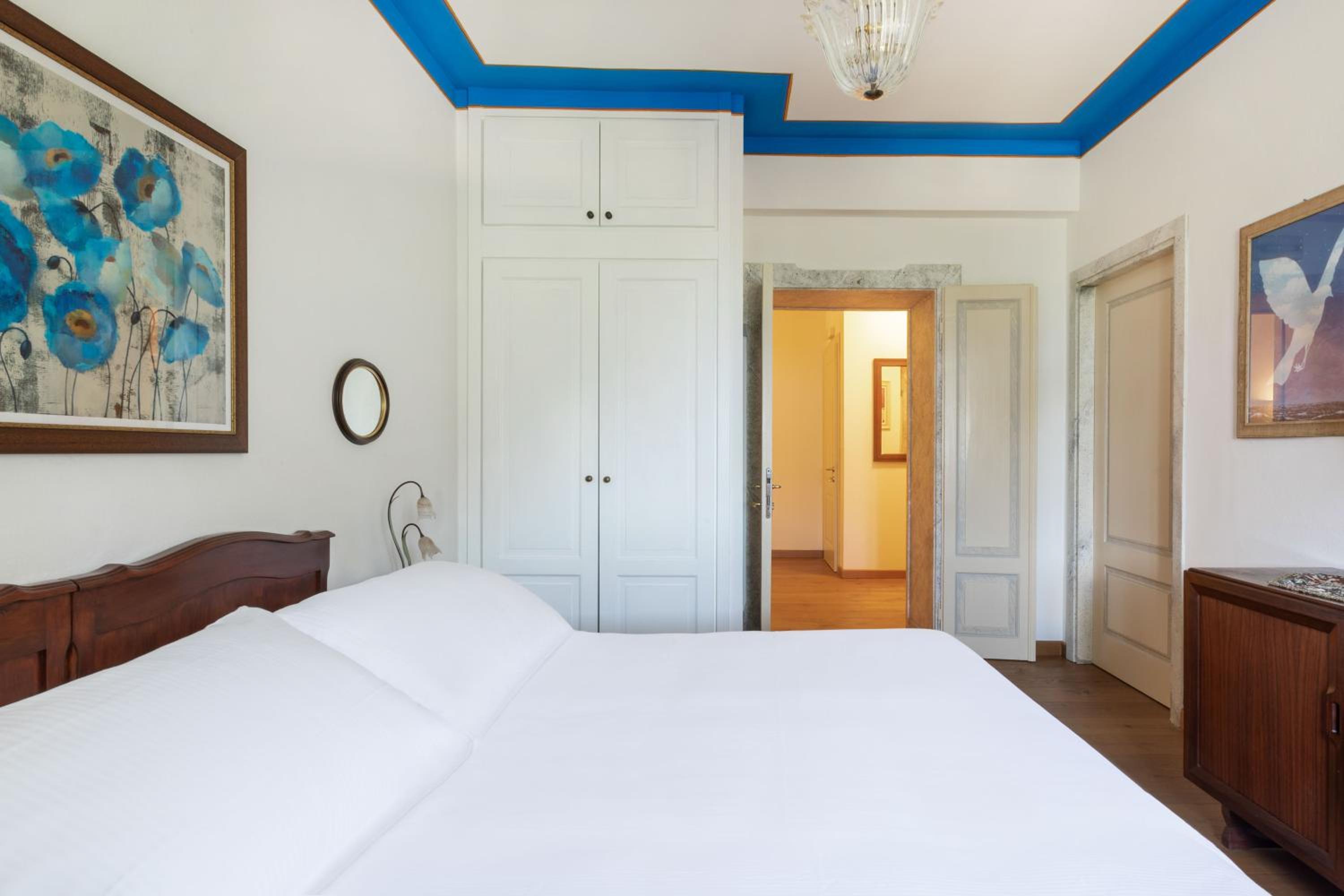 Junior Suite with Lake View - Annex - Photo 8
