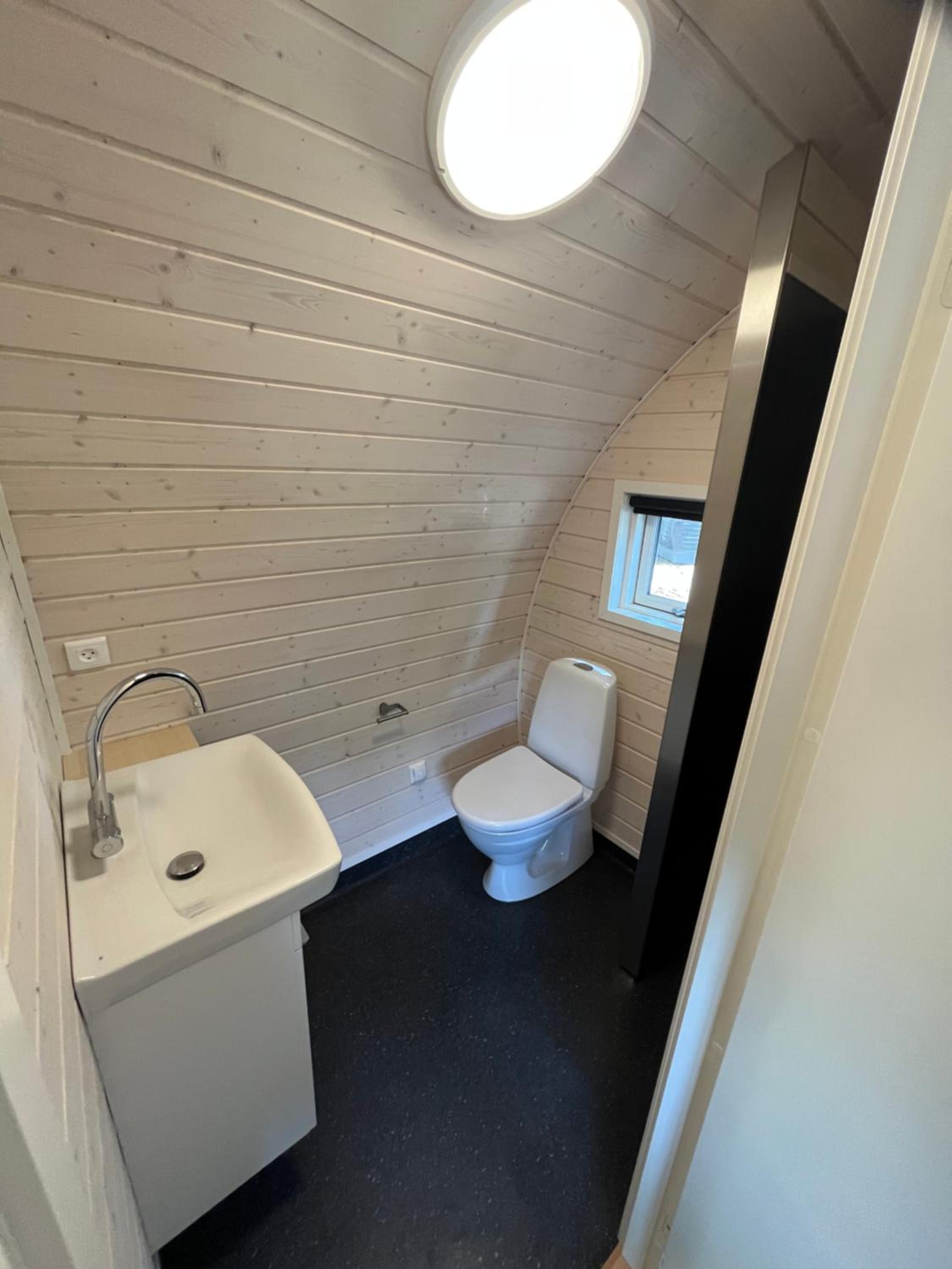 Cottage (6 Guests) photo 2