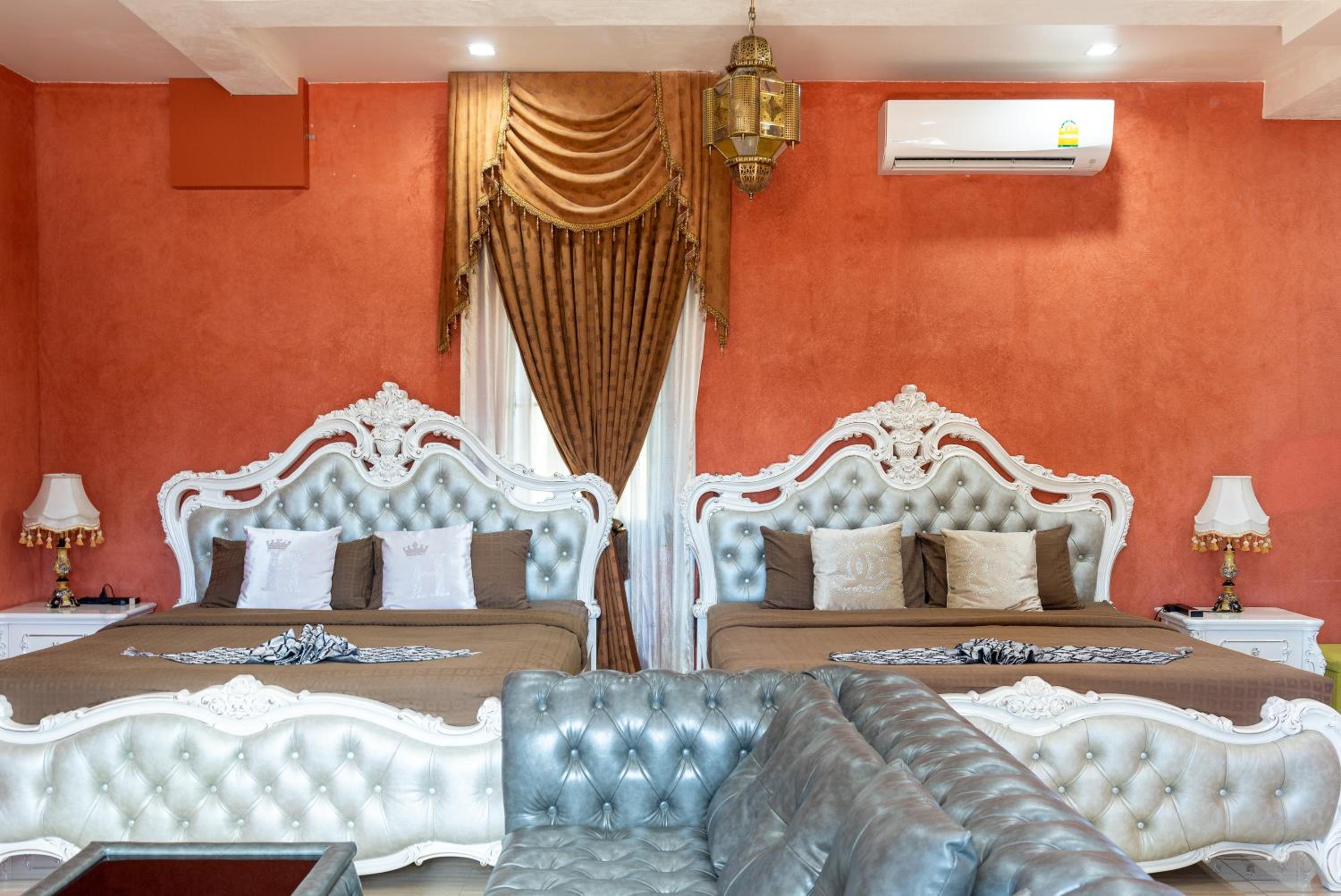 Morocco 2 Pool Villa (4 Bedroom, 8 Kingbed)