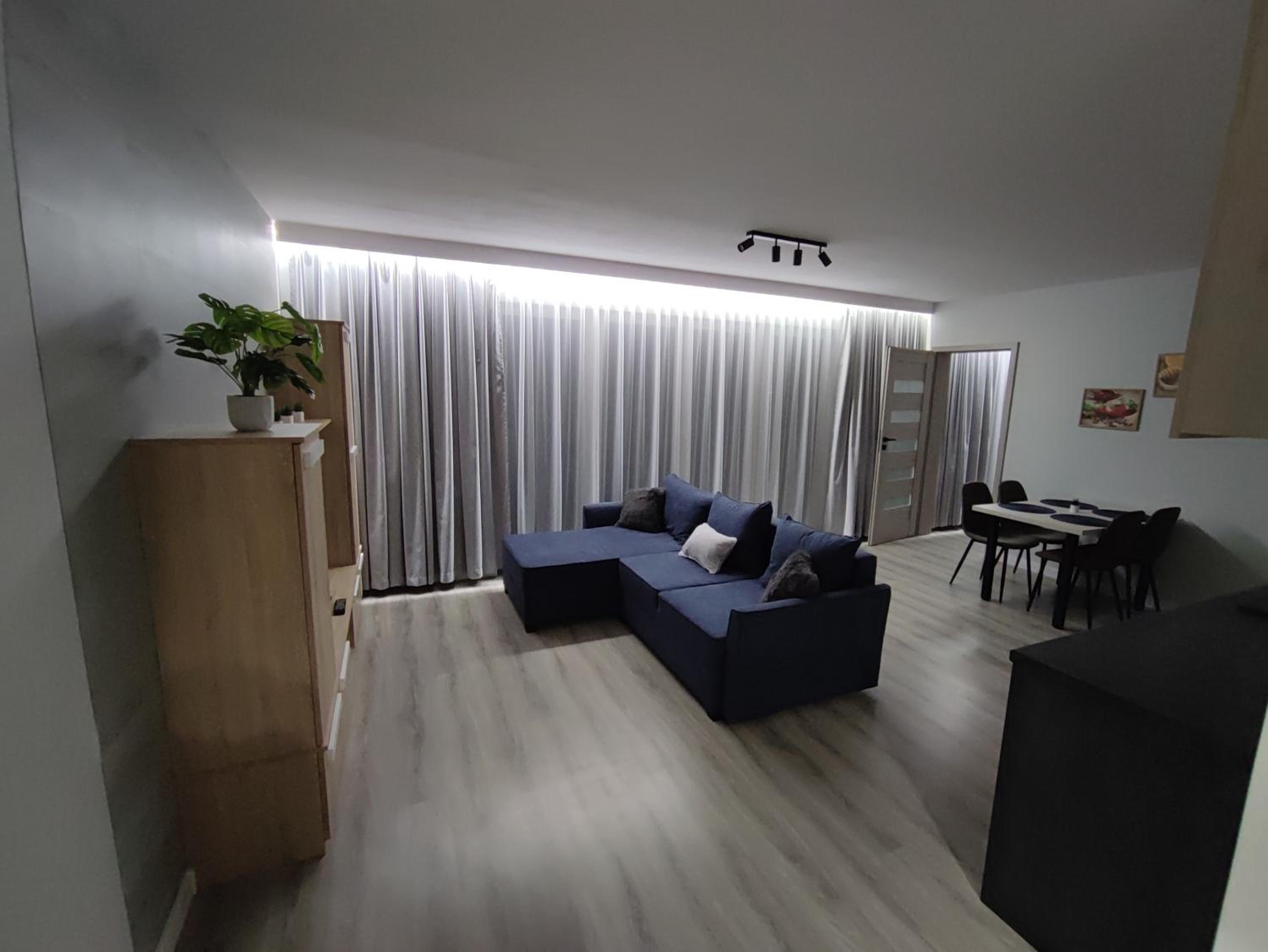 One-Bedroom Apartment - Photo 1
