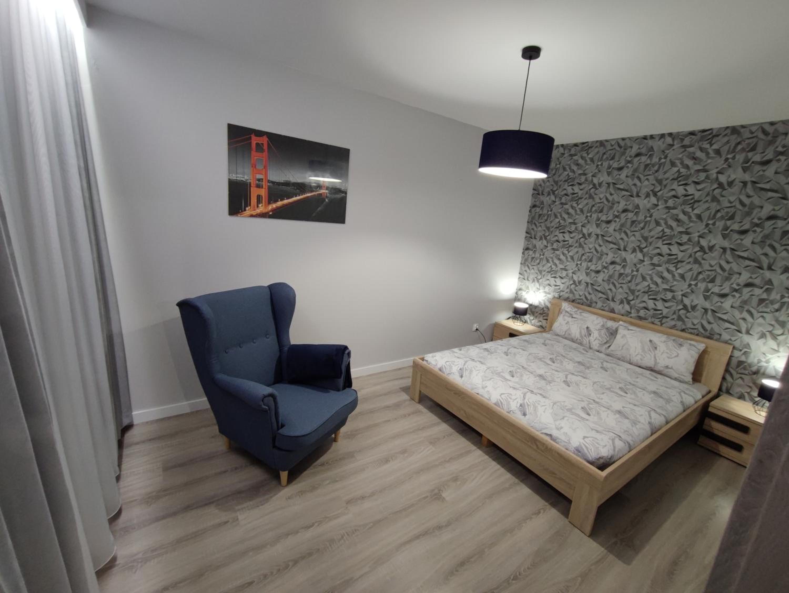 One-Bedroom Apartment - Photo 5