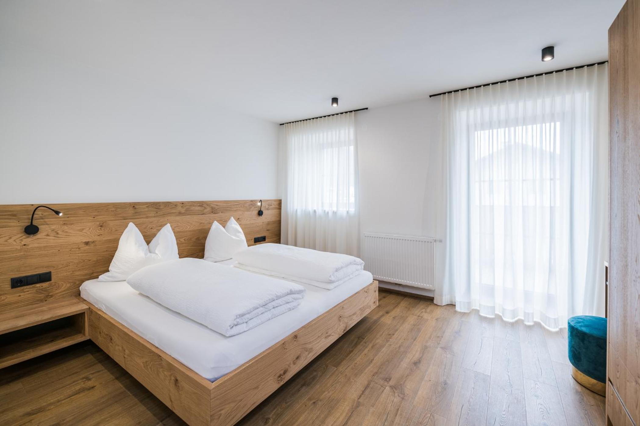 Three-Bedroom Premium Apartment with Balcony photo 1
