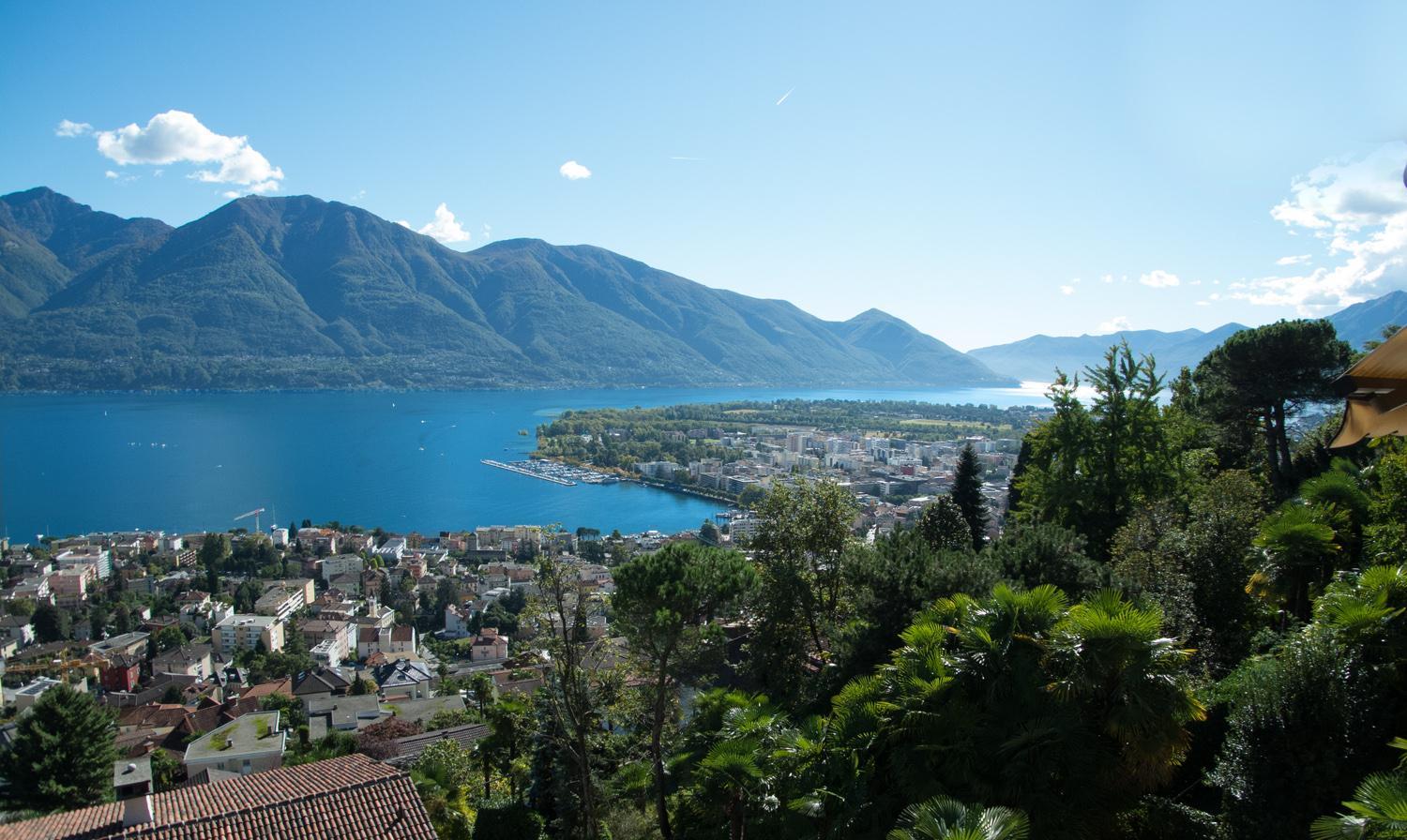 Apartment With Lake View photo 3