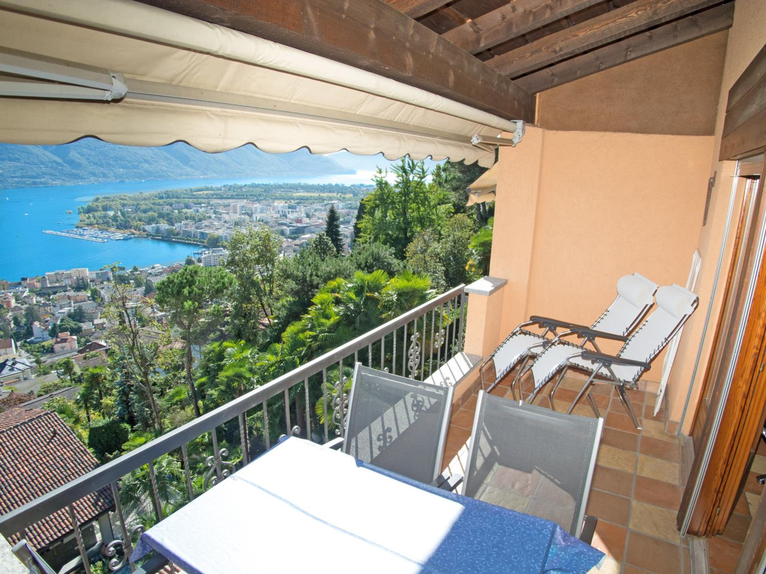 Apartment With Lake View photo 1