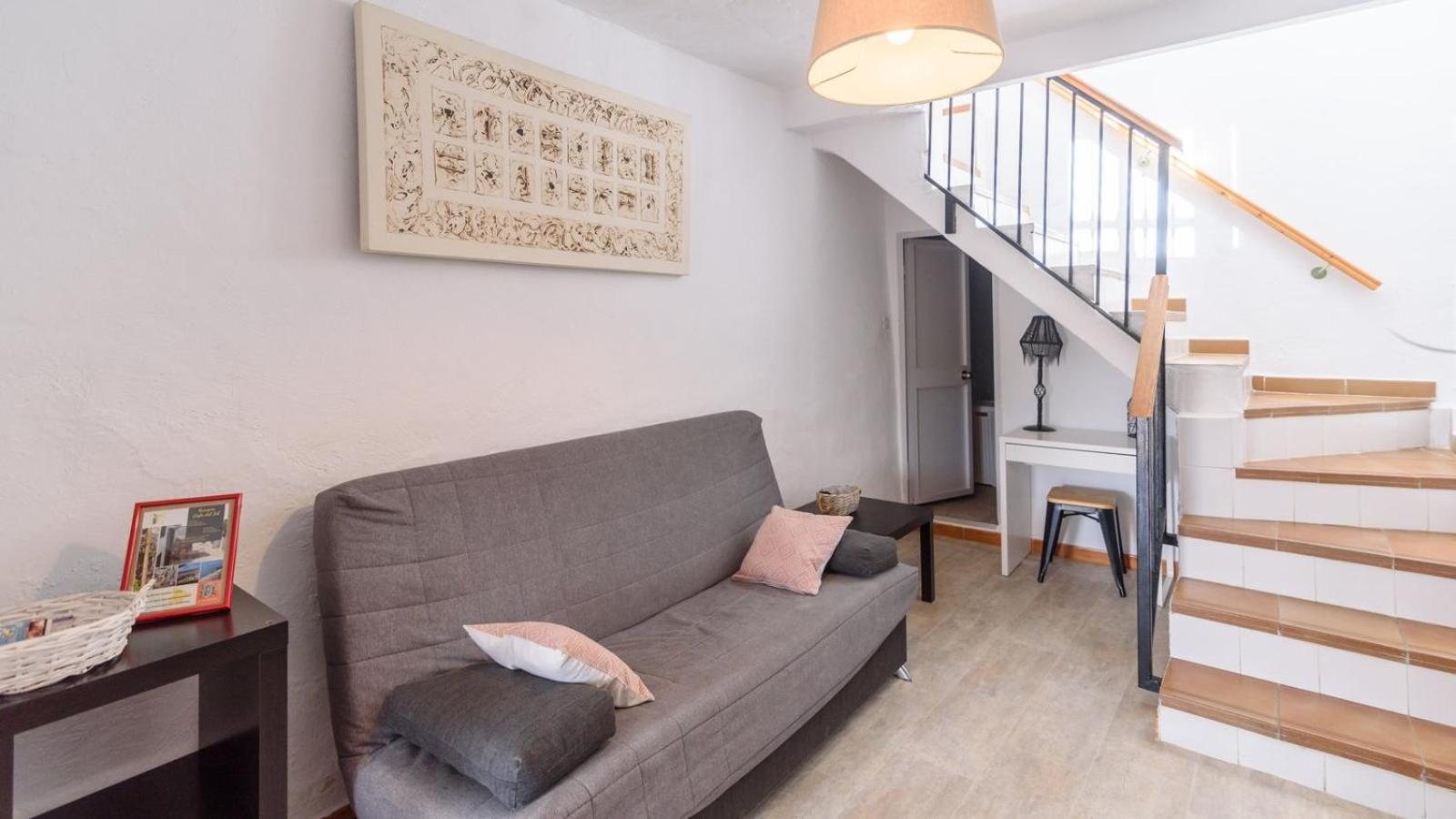 Two-Bedroom House photo 2