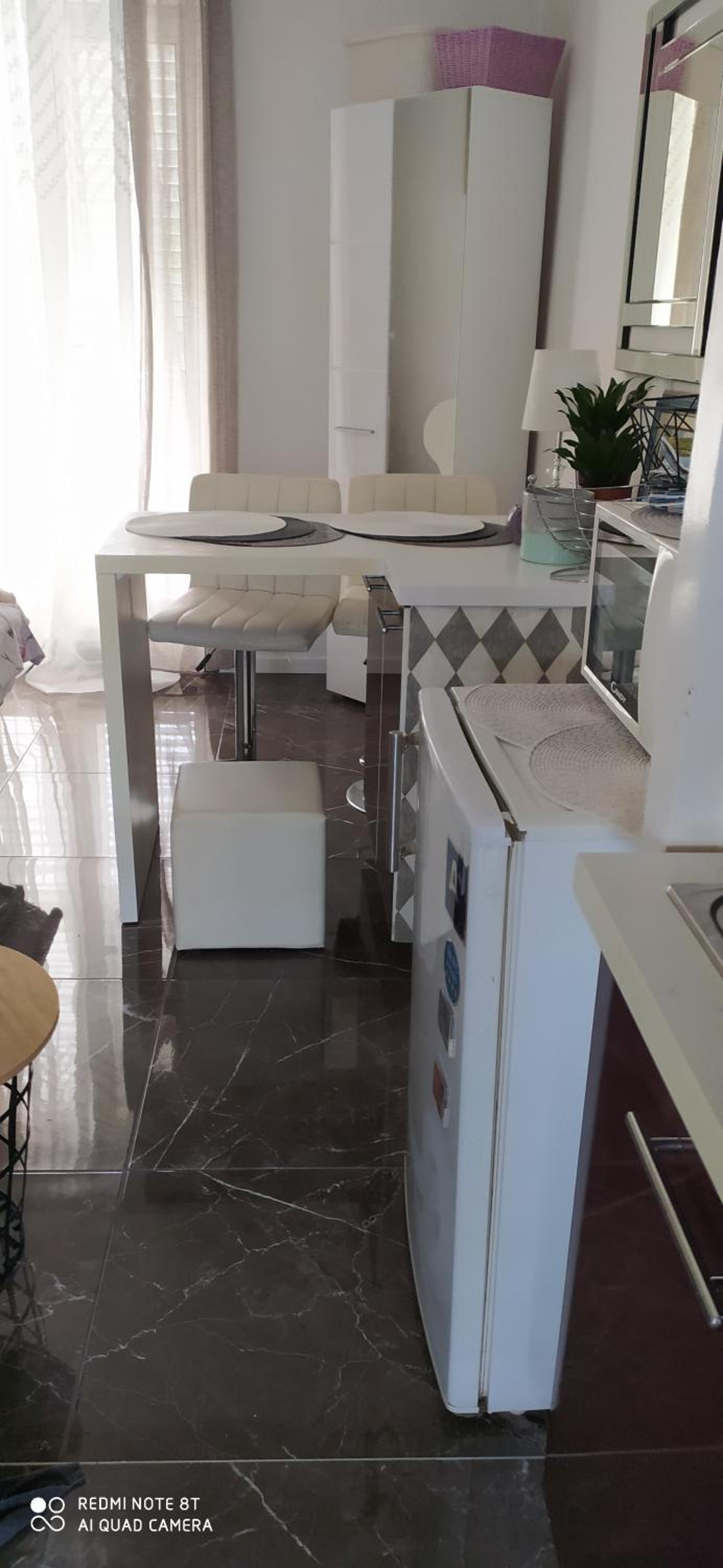 Studio Apartment - Photo 10
