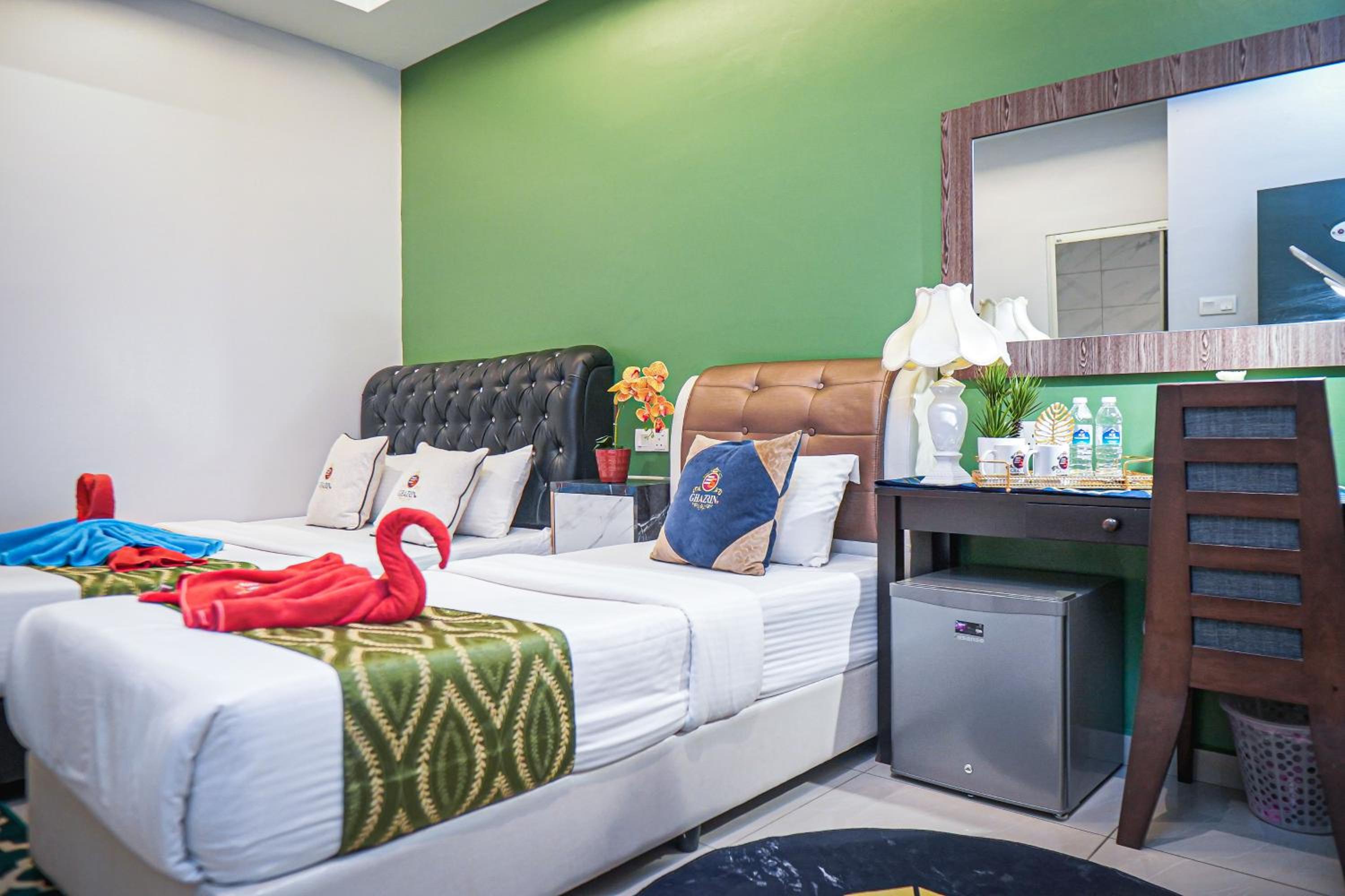 Deluxe Family Room