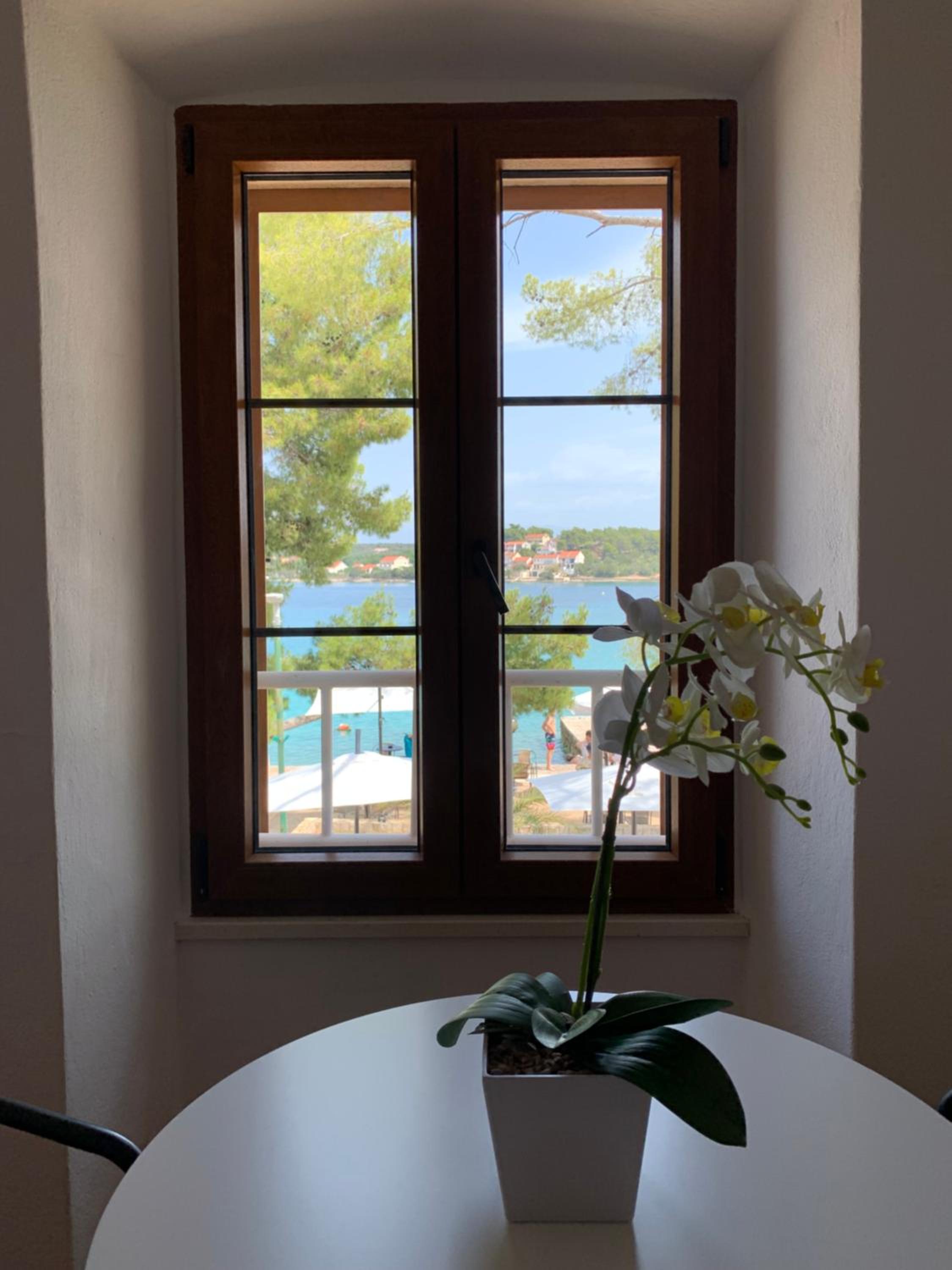 Deluxe Double or Twin Room with Sea View photo 2