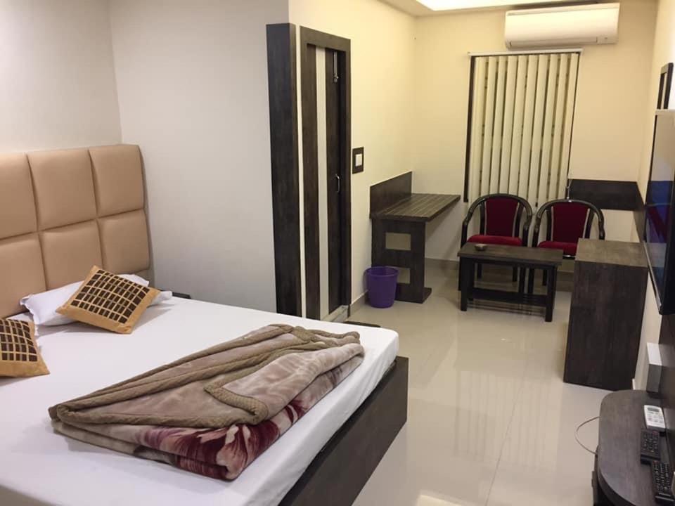 Deluxe Double Or Twin Room photo 2
