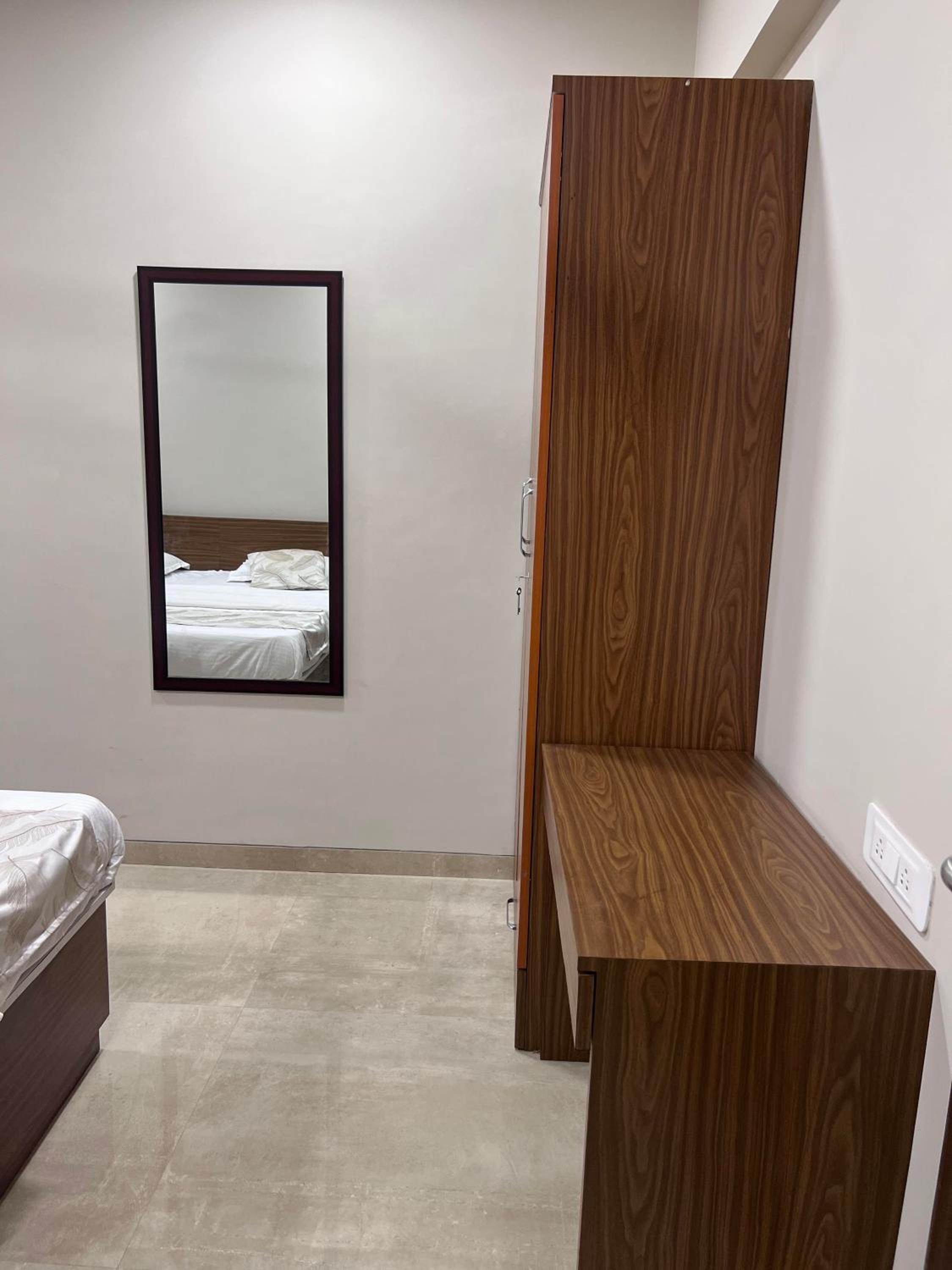 Deluxe Double Room - Photo 8