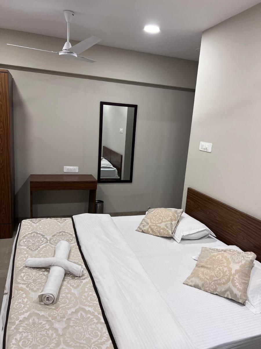 Deluxe Double Room - Photo 7