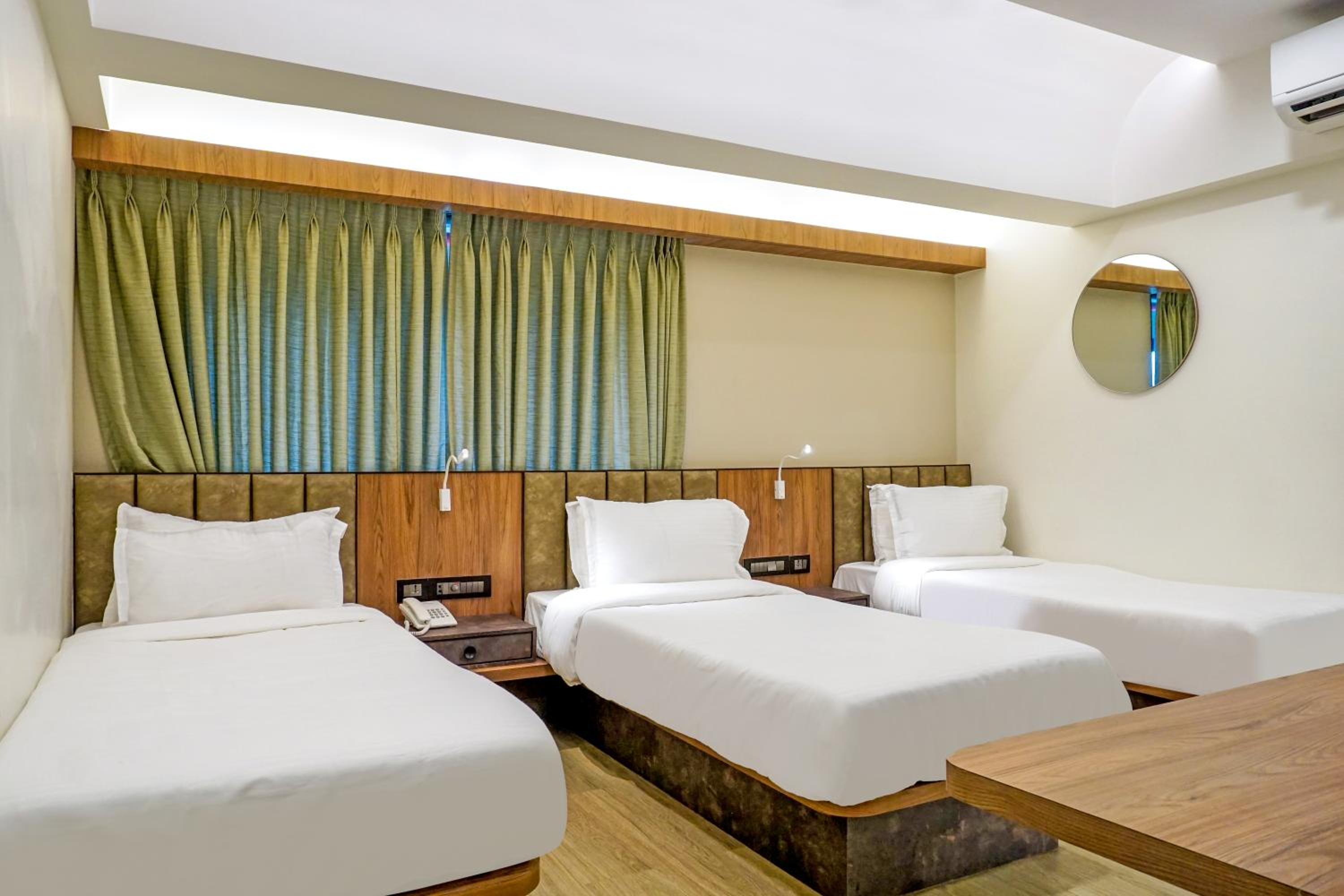 Superior Triple Room - Photo 1