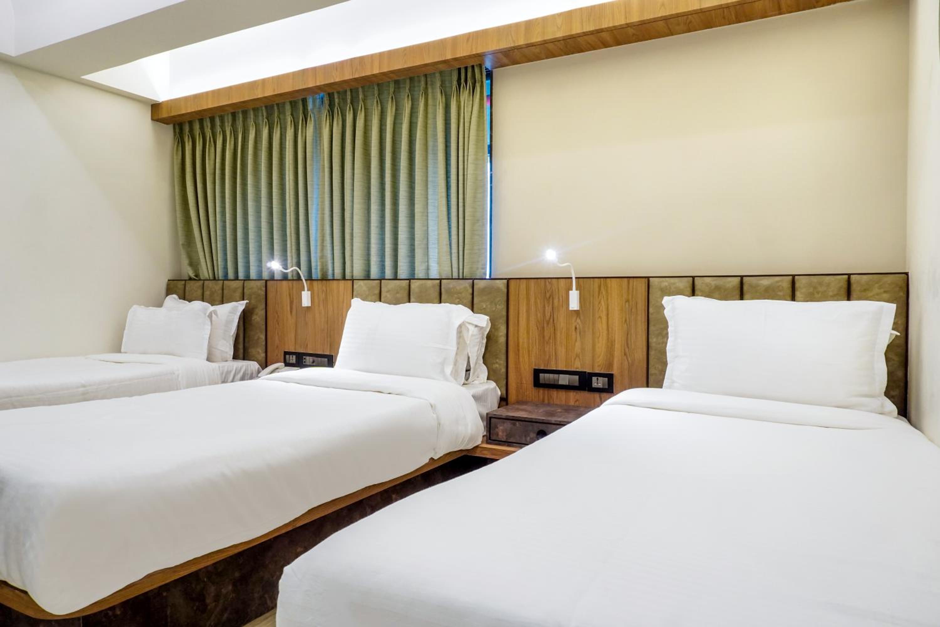 Superior Triple Room - Photo 2