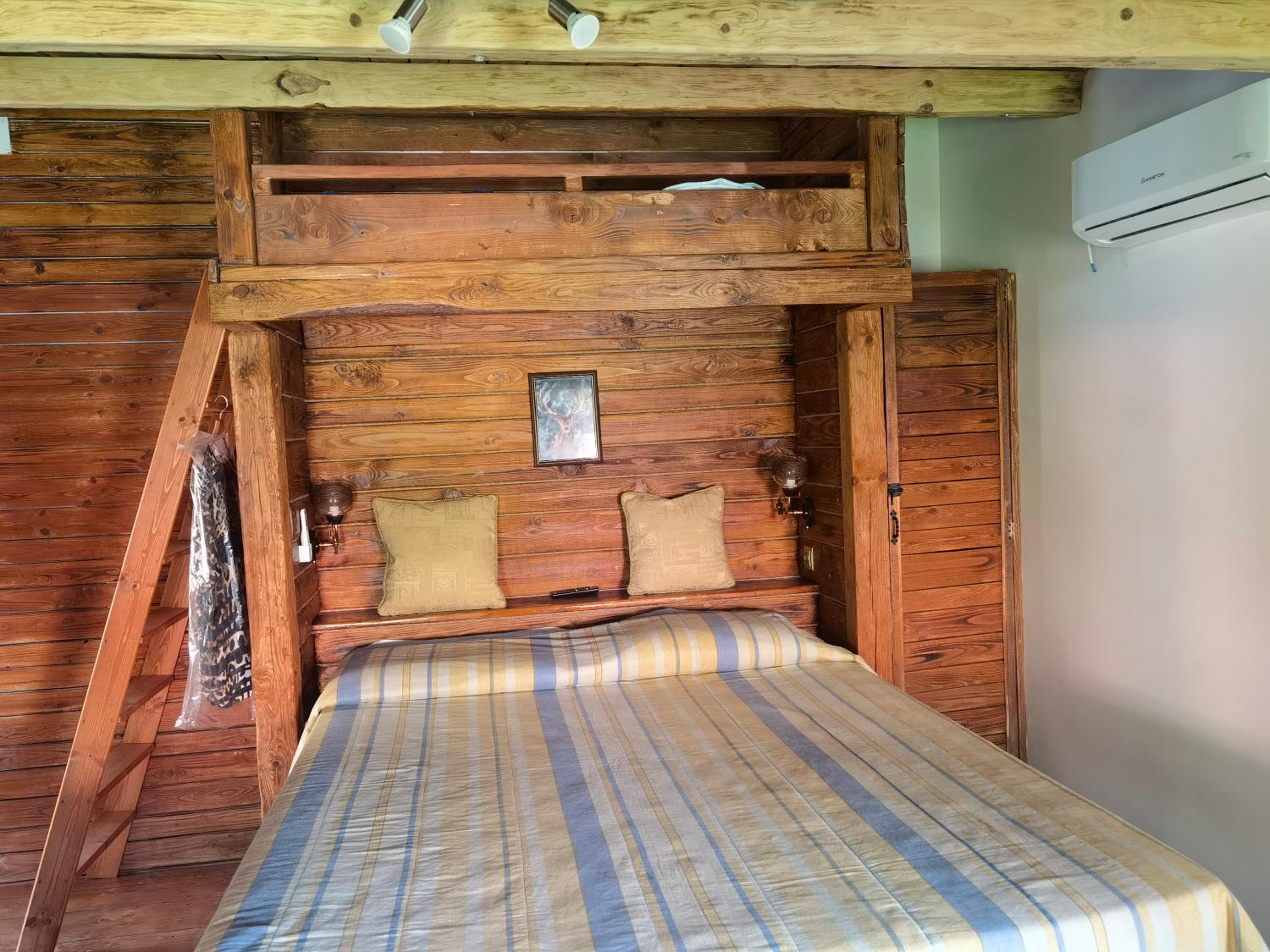 Triple Room with Private Bathroom photo 1