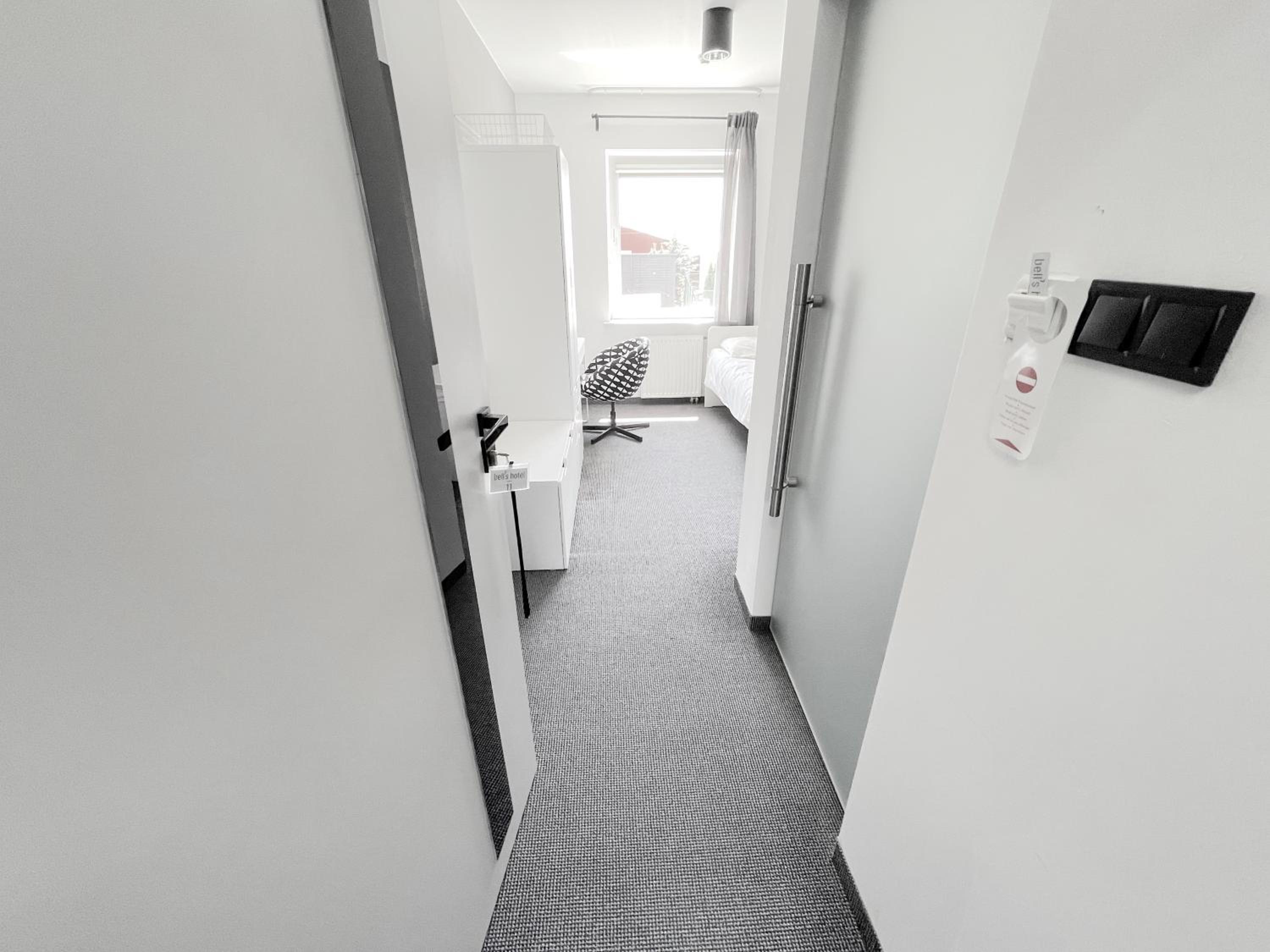 Single Room photo 2