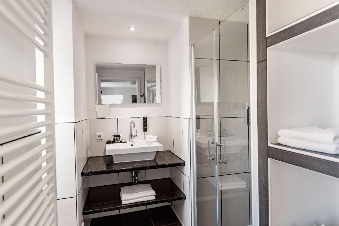 Apartment - Photo 2