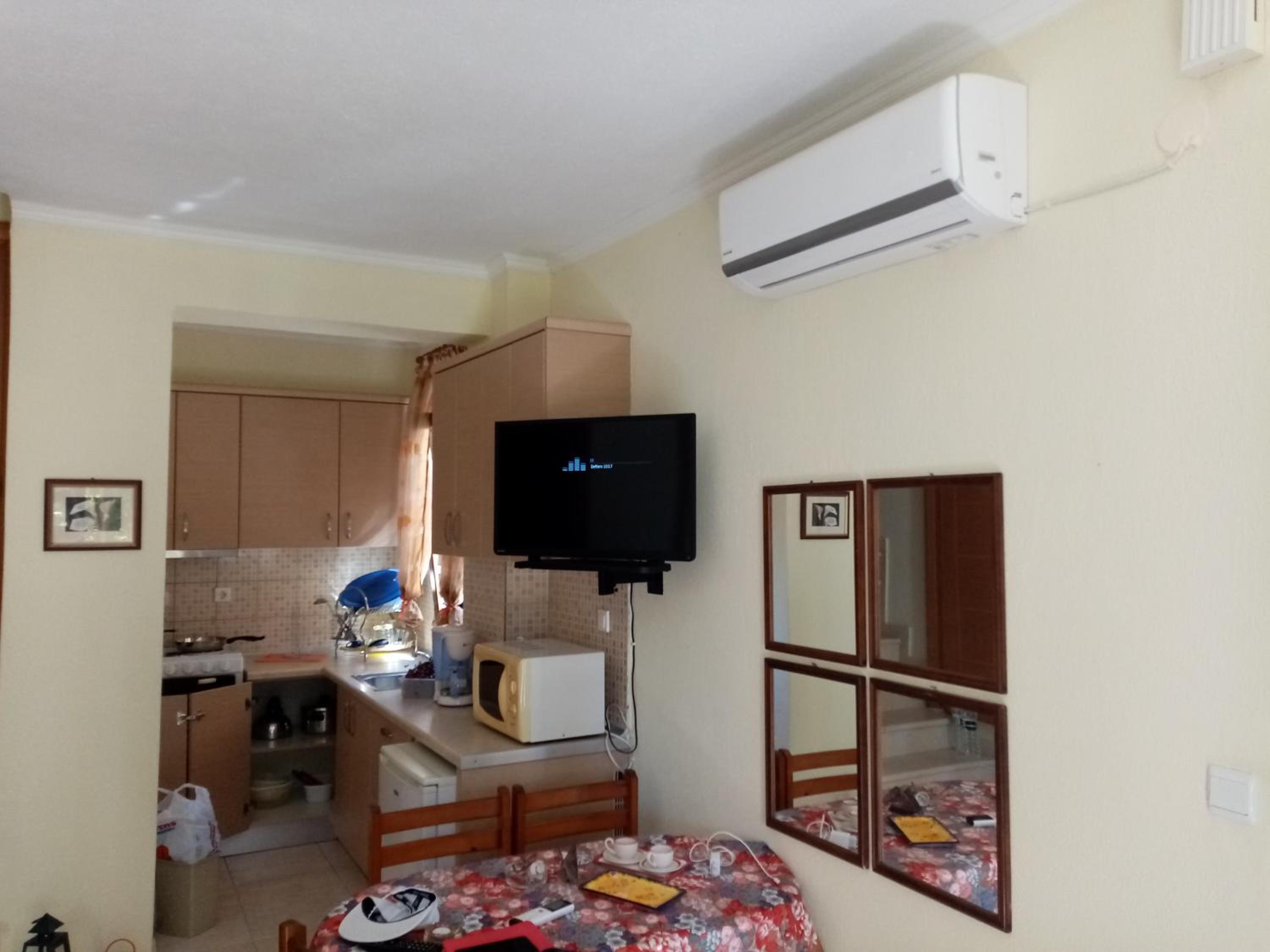 One-Bedroom Apartment - Photo 5
