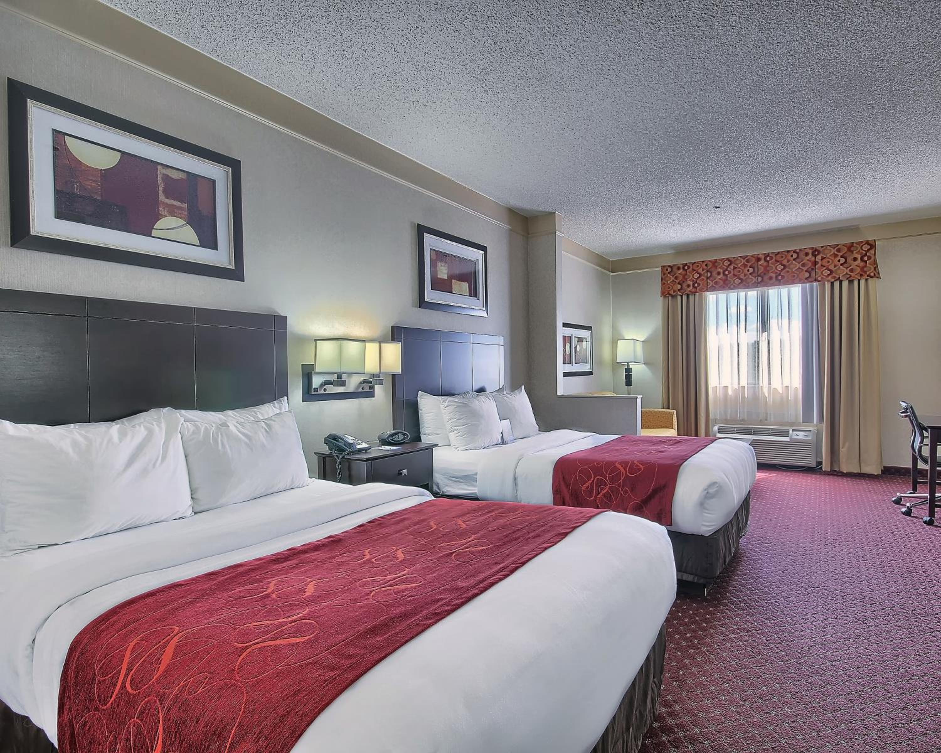 Double Suite with Two Double Beds - Non-Smoking