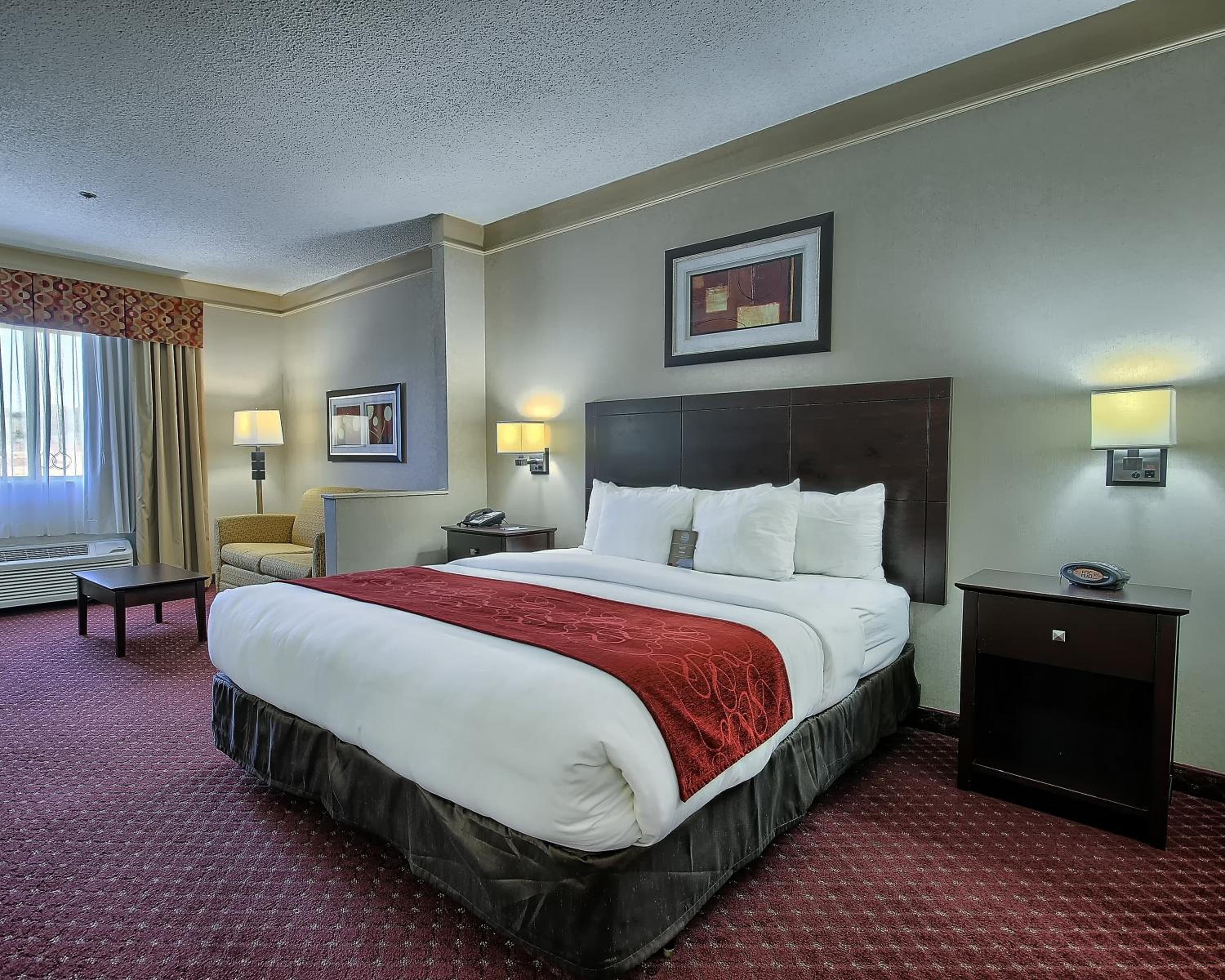 King Suite with One King Bed - Non-Smoking
