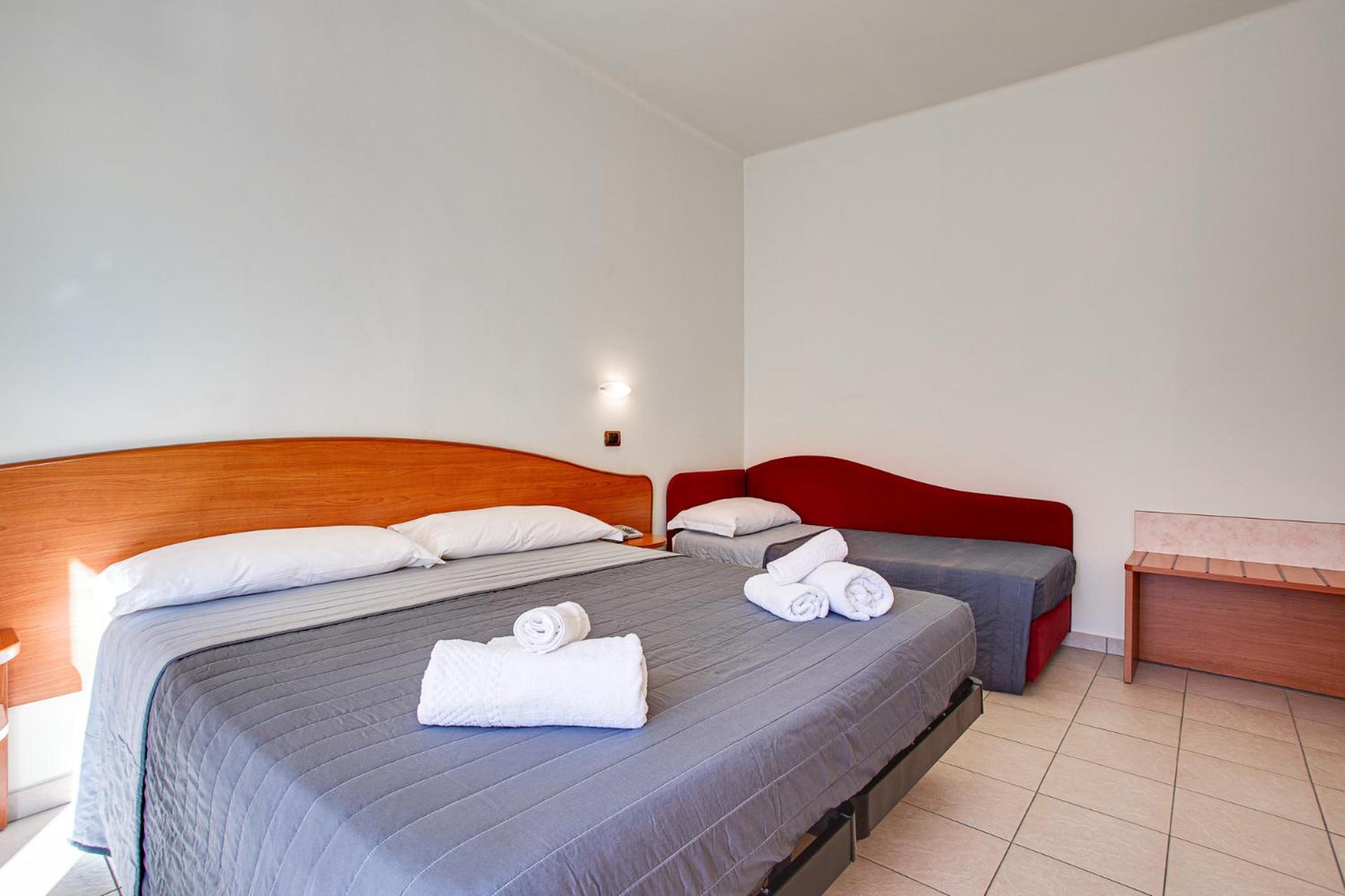 Superior Triple Room - Photo 2