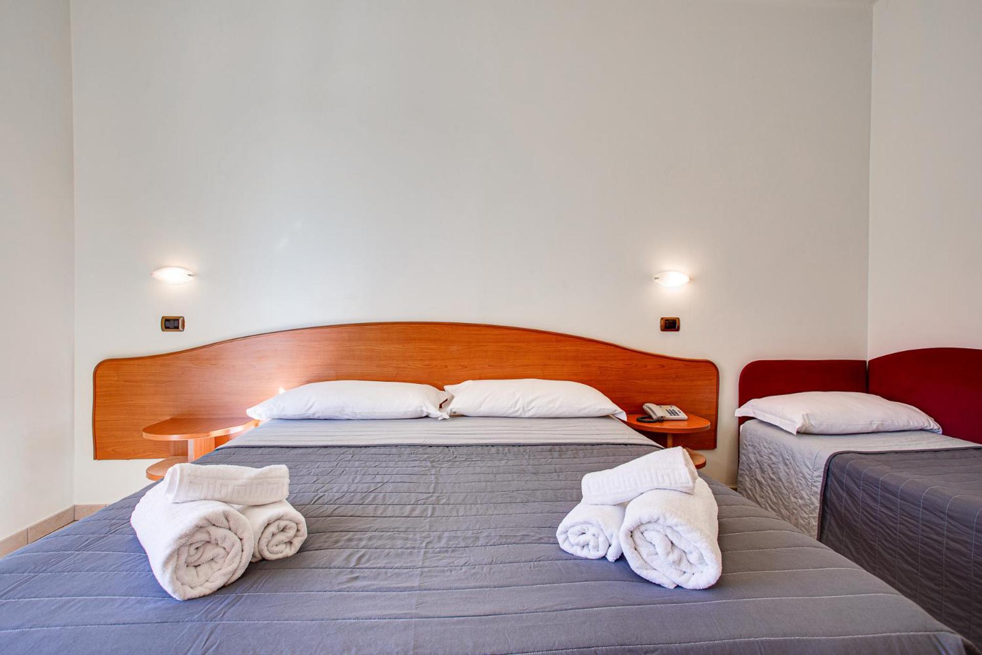 Superior Triple Room - Photo 3