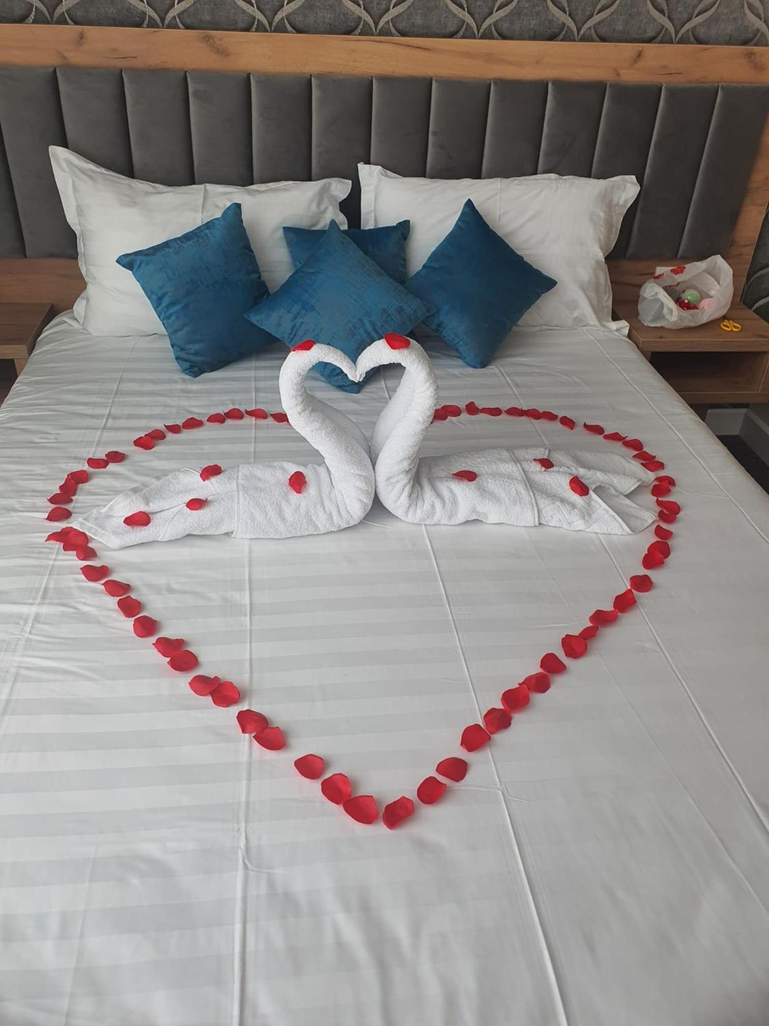 Deluxe Double Room with Balcony - Photo 1