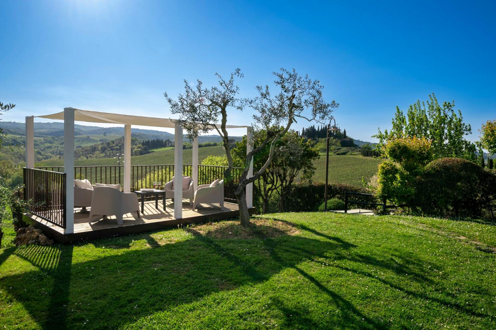 Villa with Private Pool photo 2