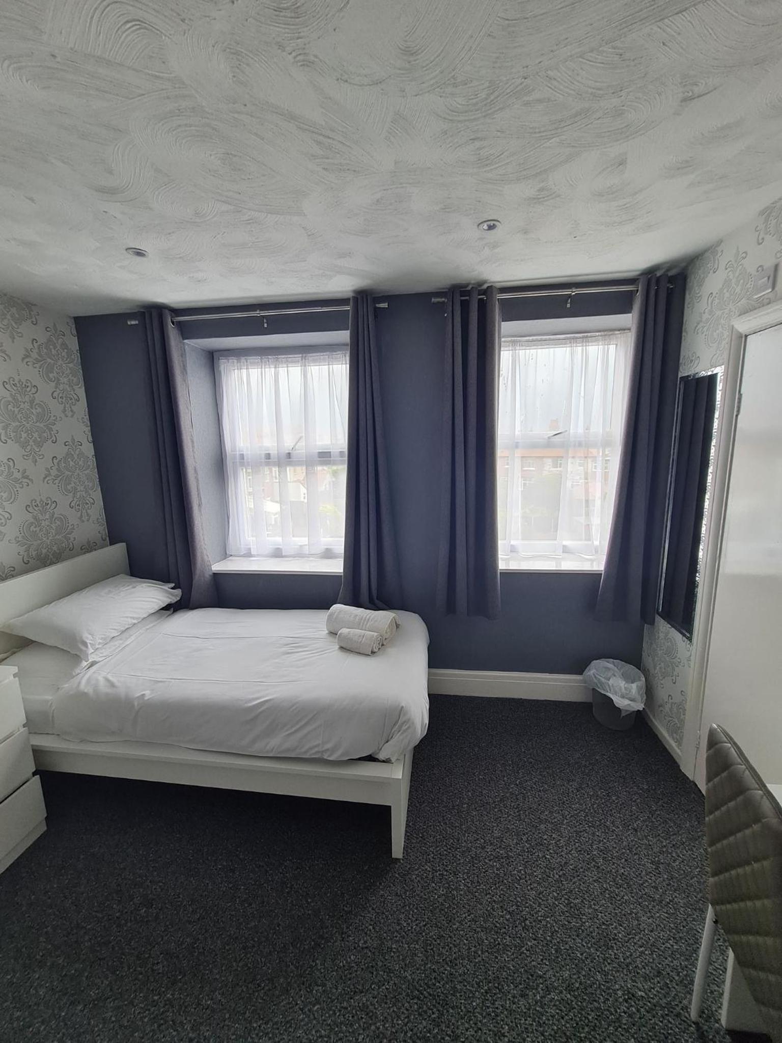 Double Room - Photo 10