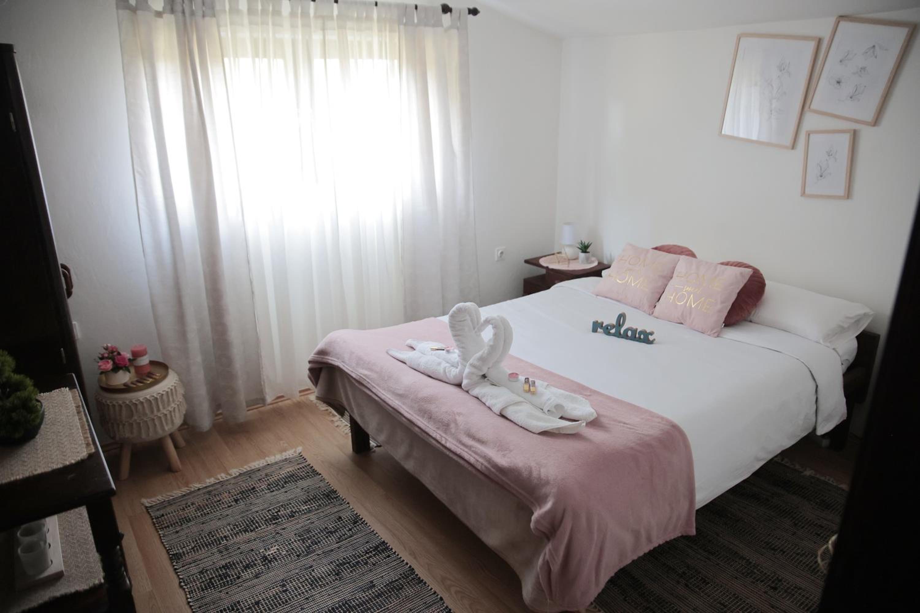 Two Bedroom Apartment with Terrace and Swimming Pool photo 1