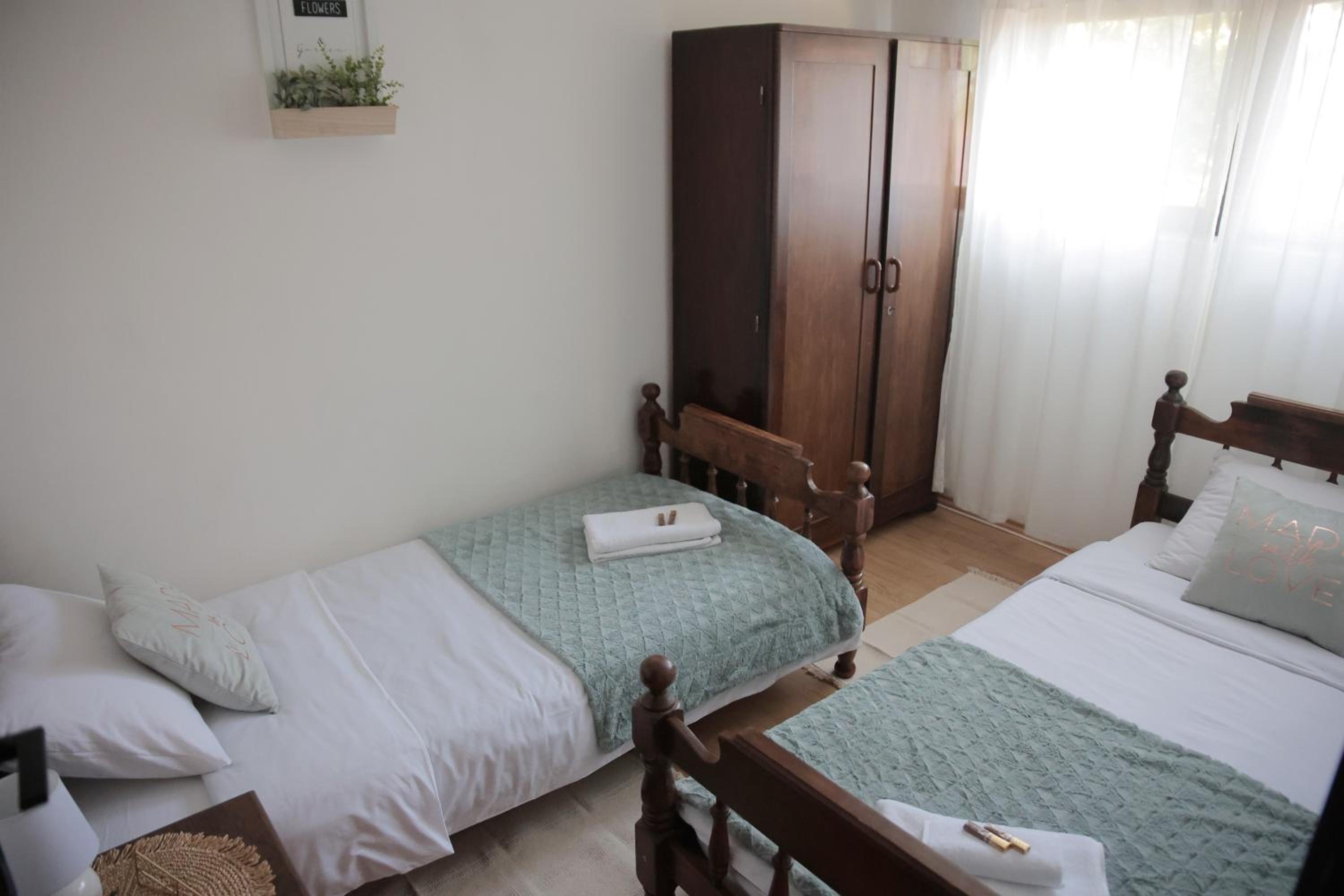 Two Bedroom Apartment with Terrace and Swimming Pool photo 3