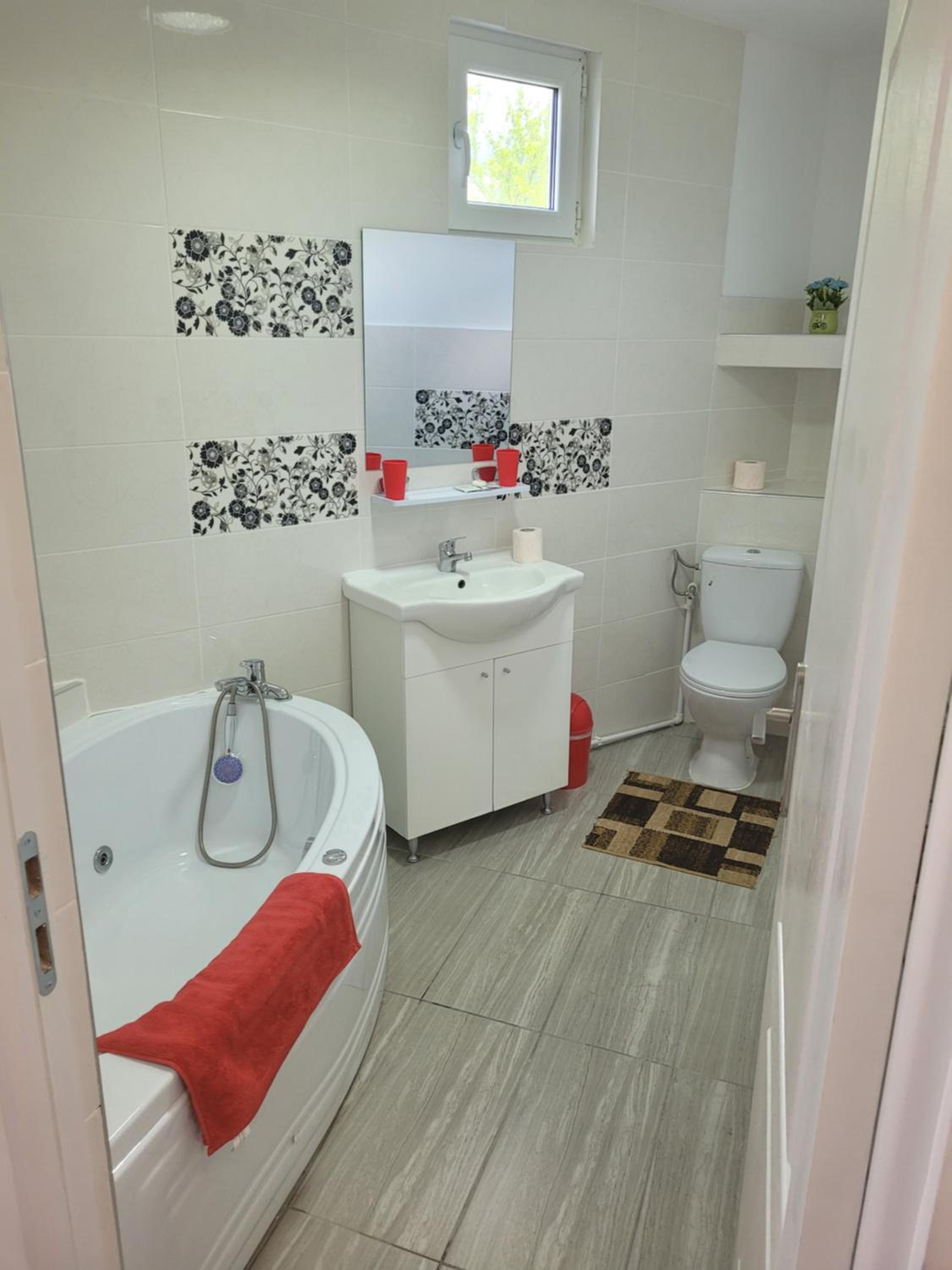 Two-Bedroom Apartment - Photo 3