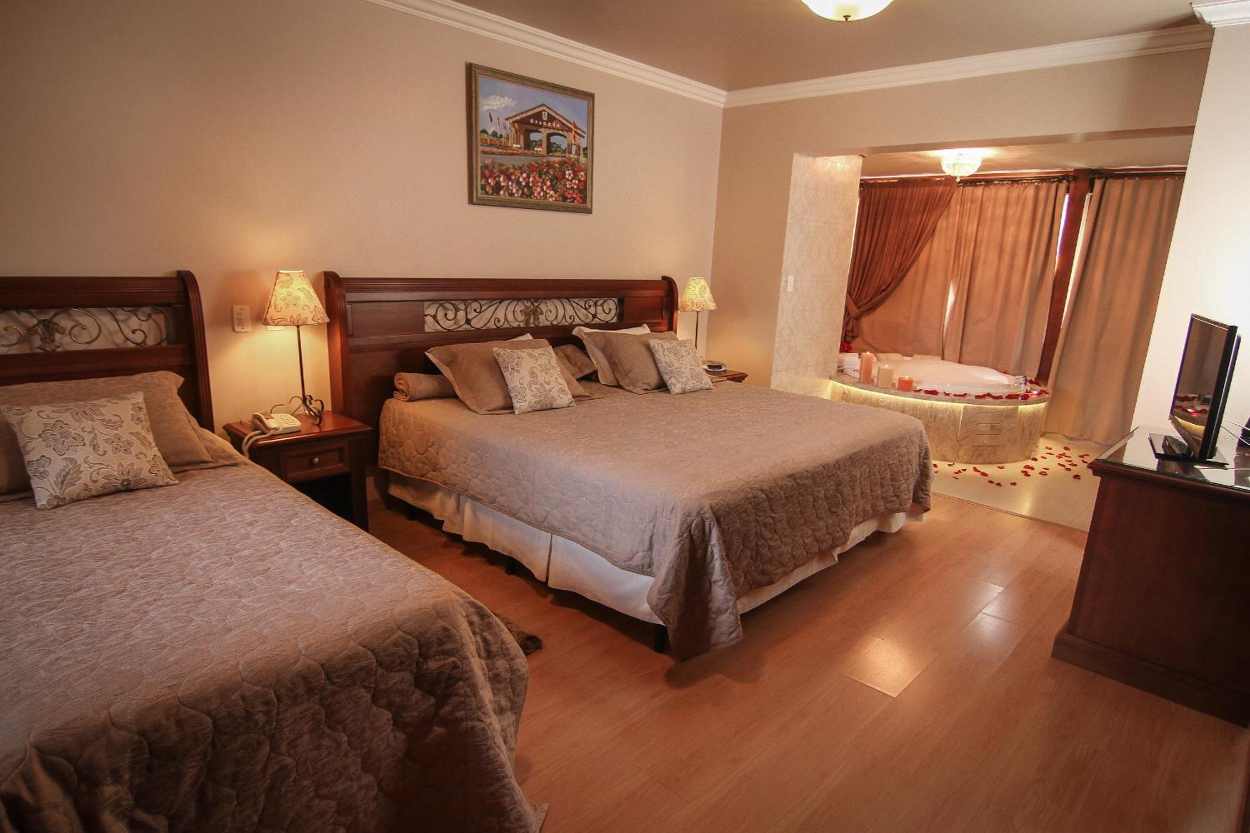 Suite with Spa Bath - Ground Floor photo 1