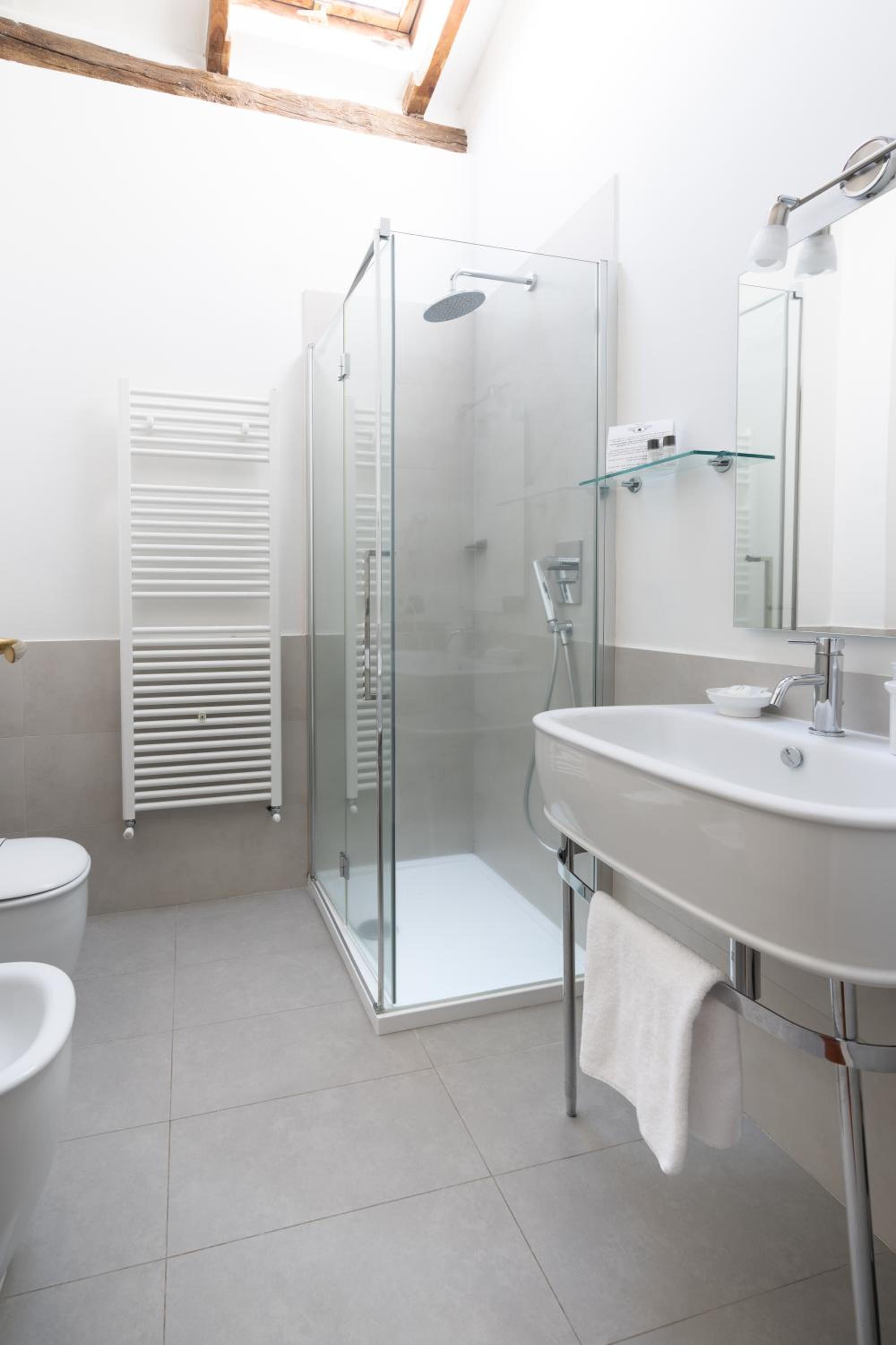 Triple Room - Photo 7