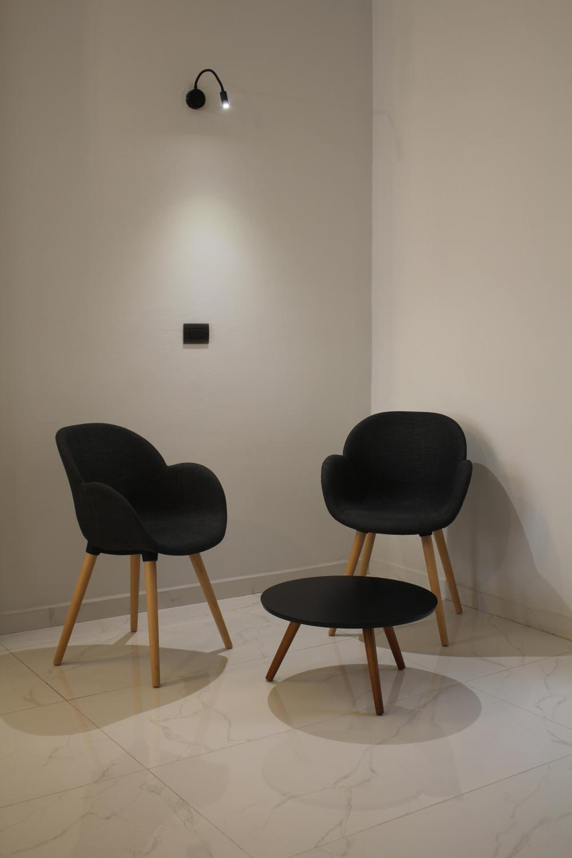 Suite with Balcony - Photo 4