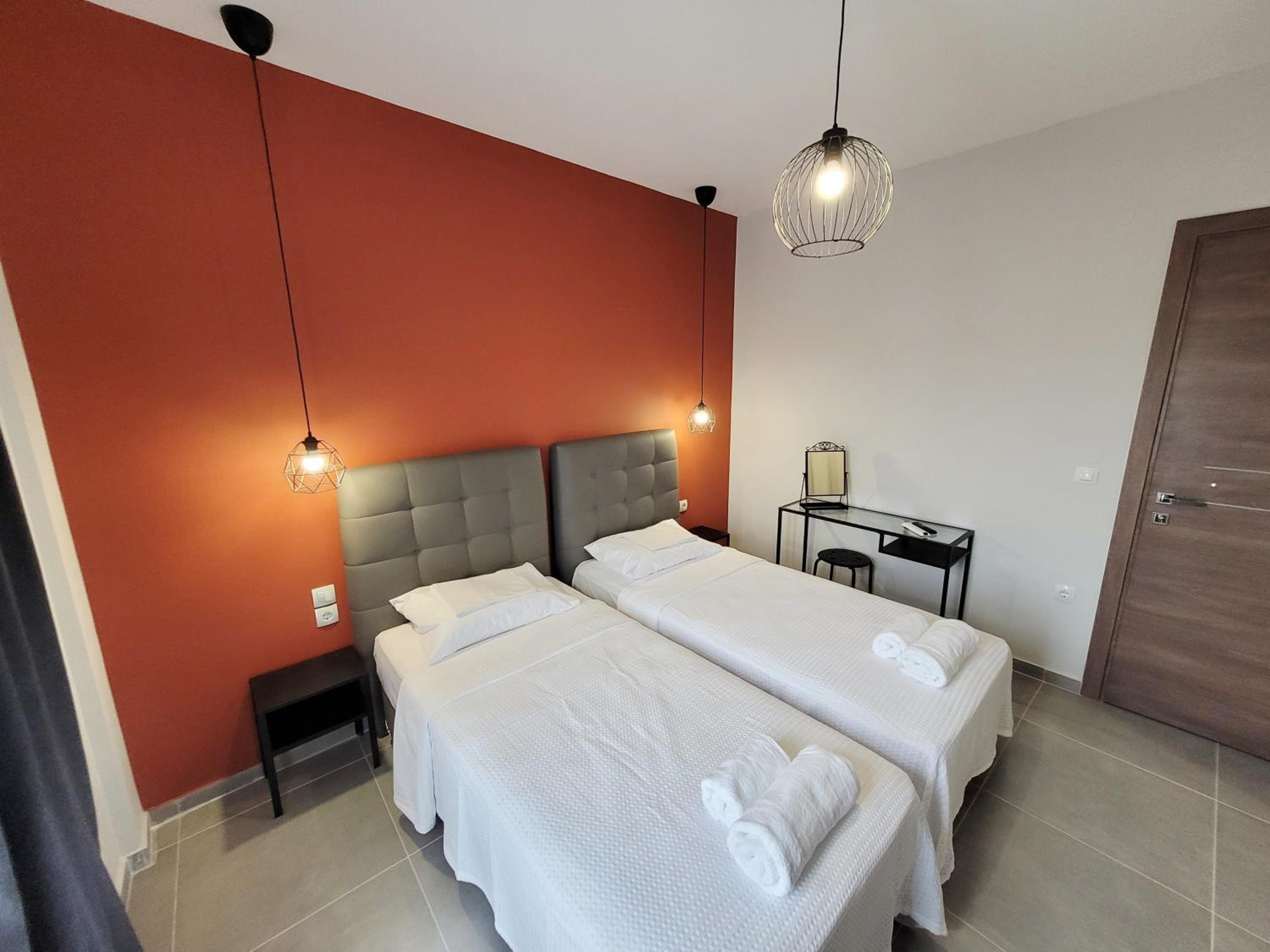 One-Bedroom Apartment - Photo 7