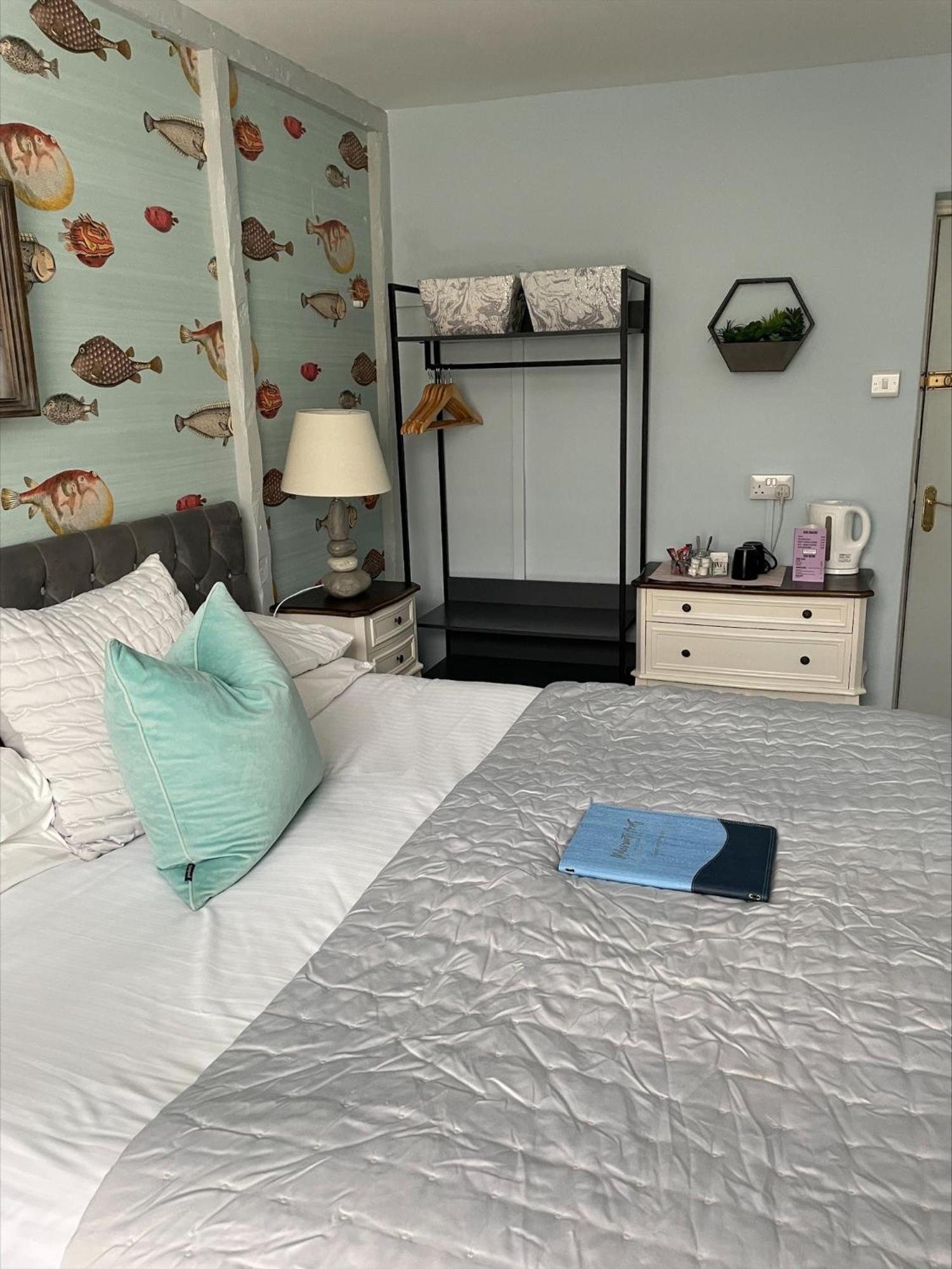 Double Room - Photo 7