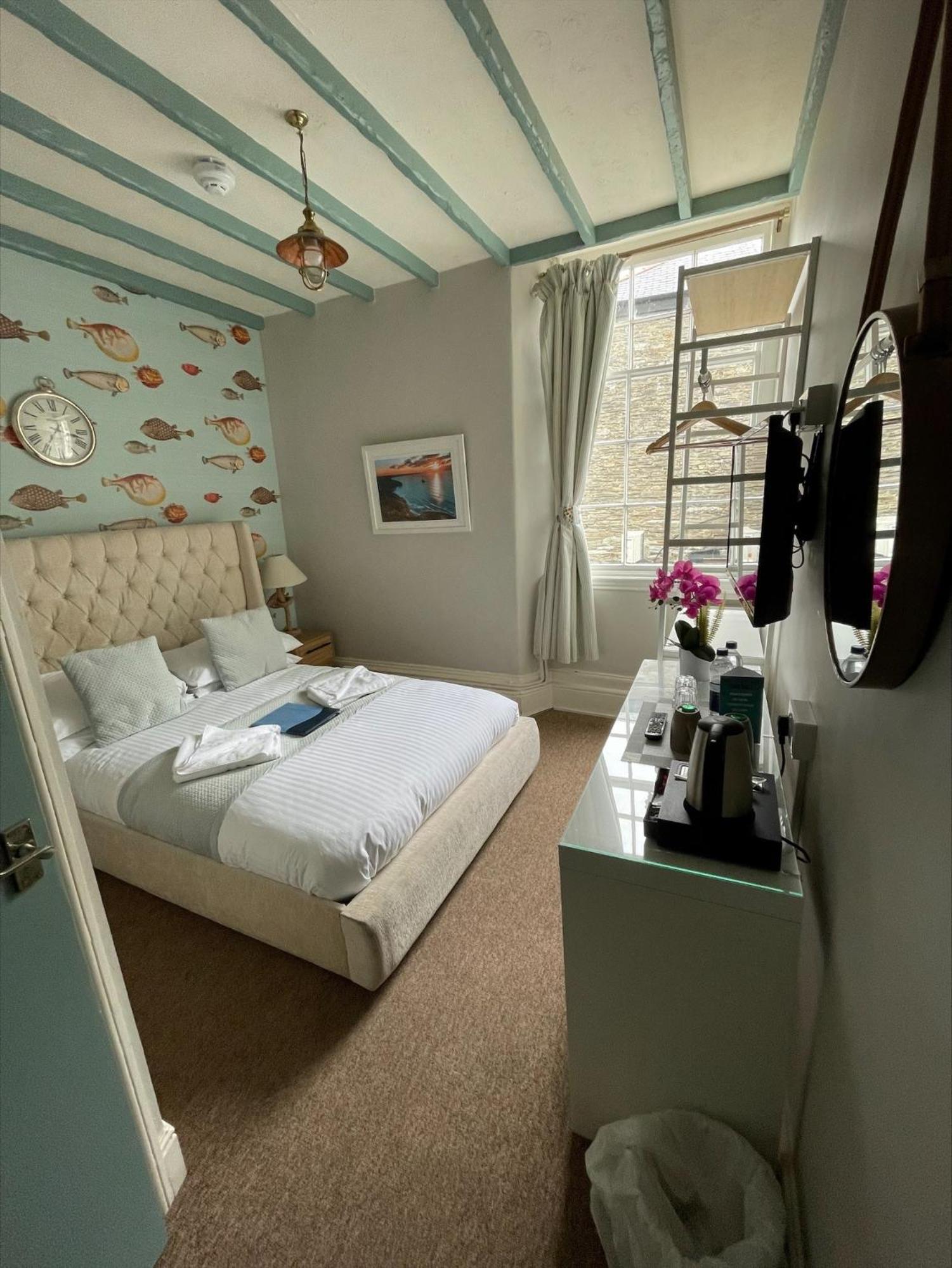 Double Room - Photo 9