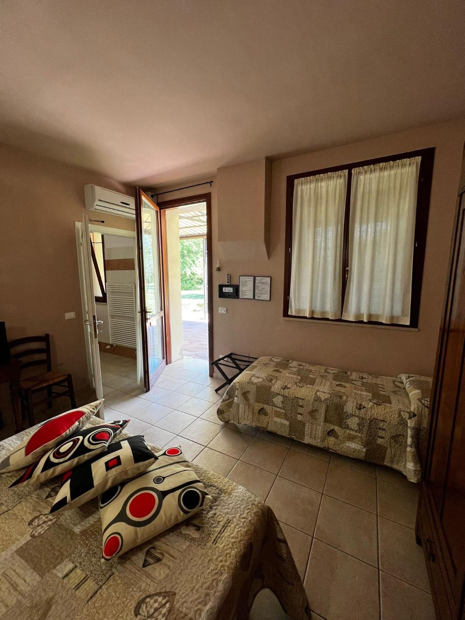 Triple Room - Photo 15