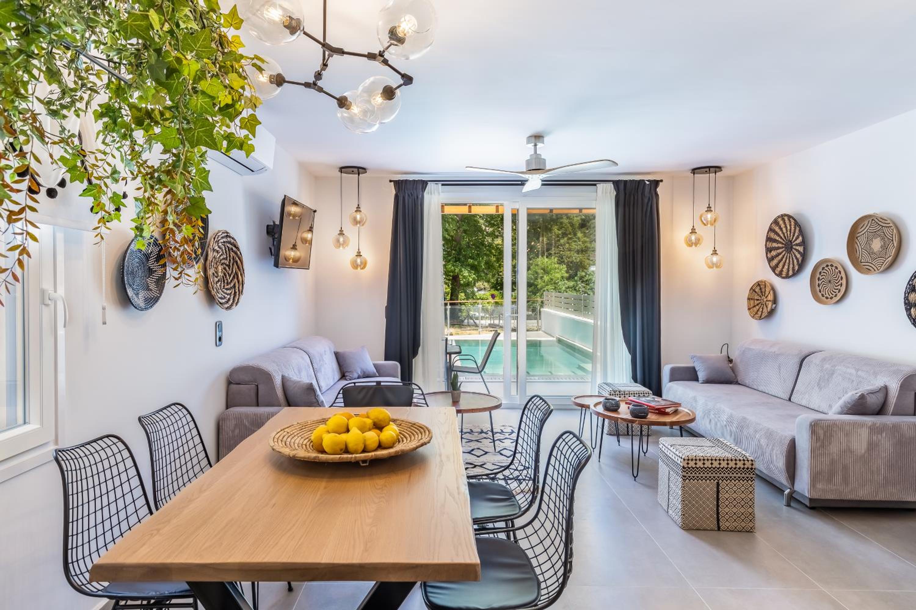 Villa Deluxe