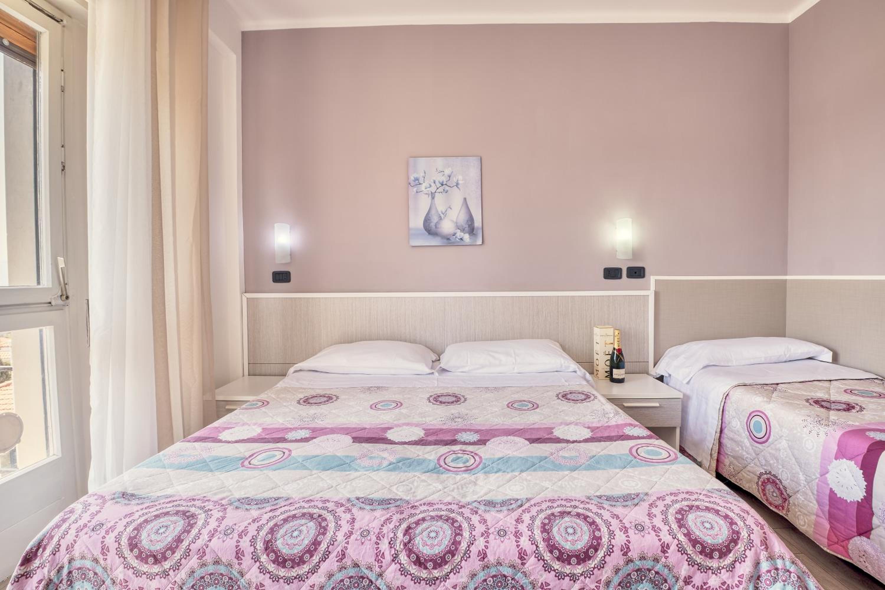 Triple Room with Garden View - Photo 1