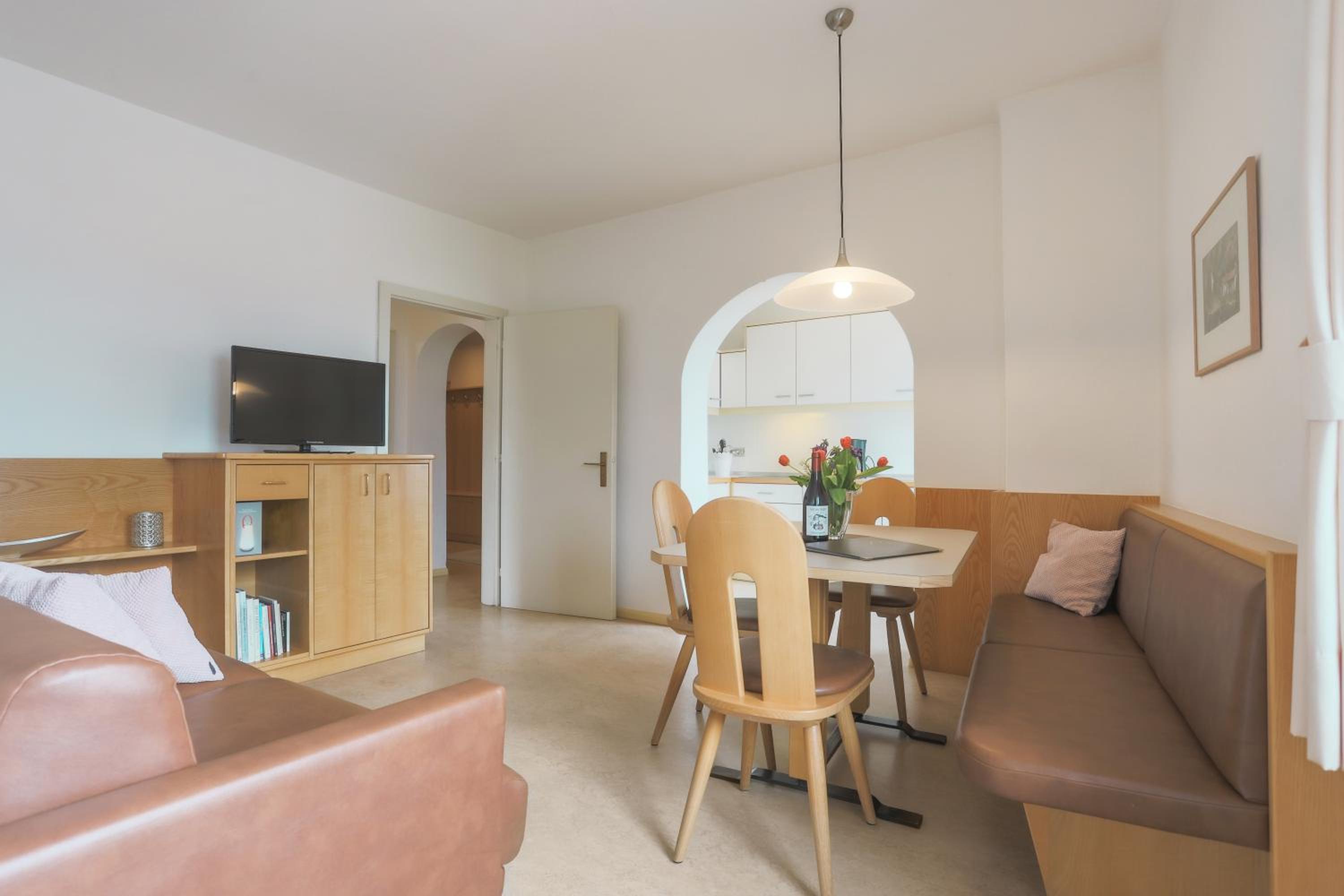 Apartment with Terrace photo 2