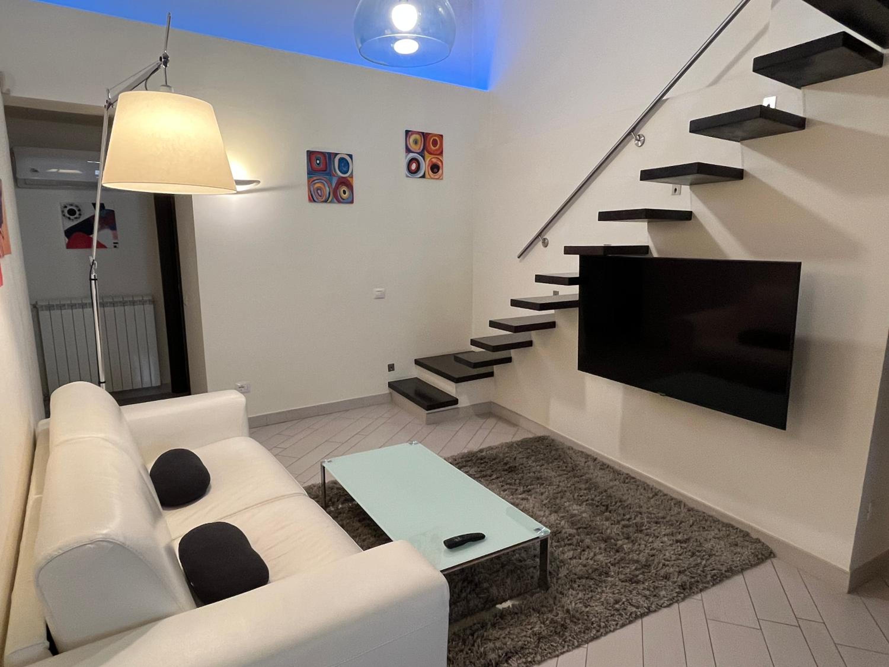 One-Bedroom Apartment - Photo 9