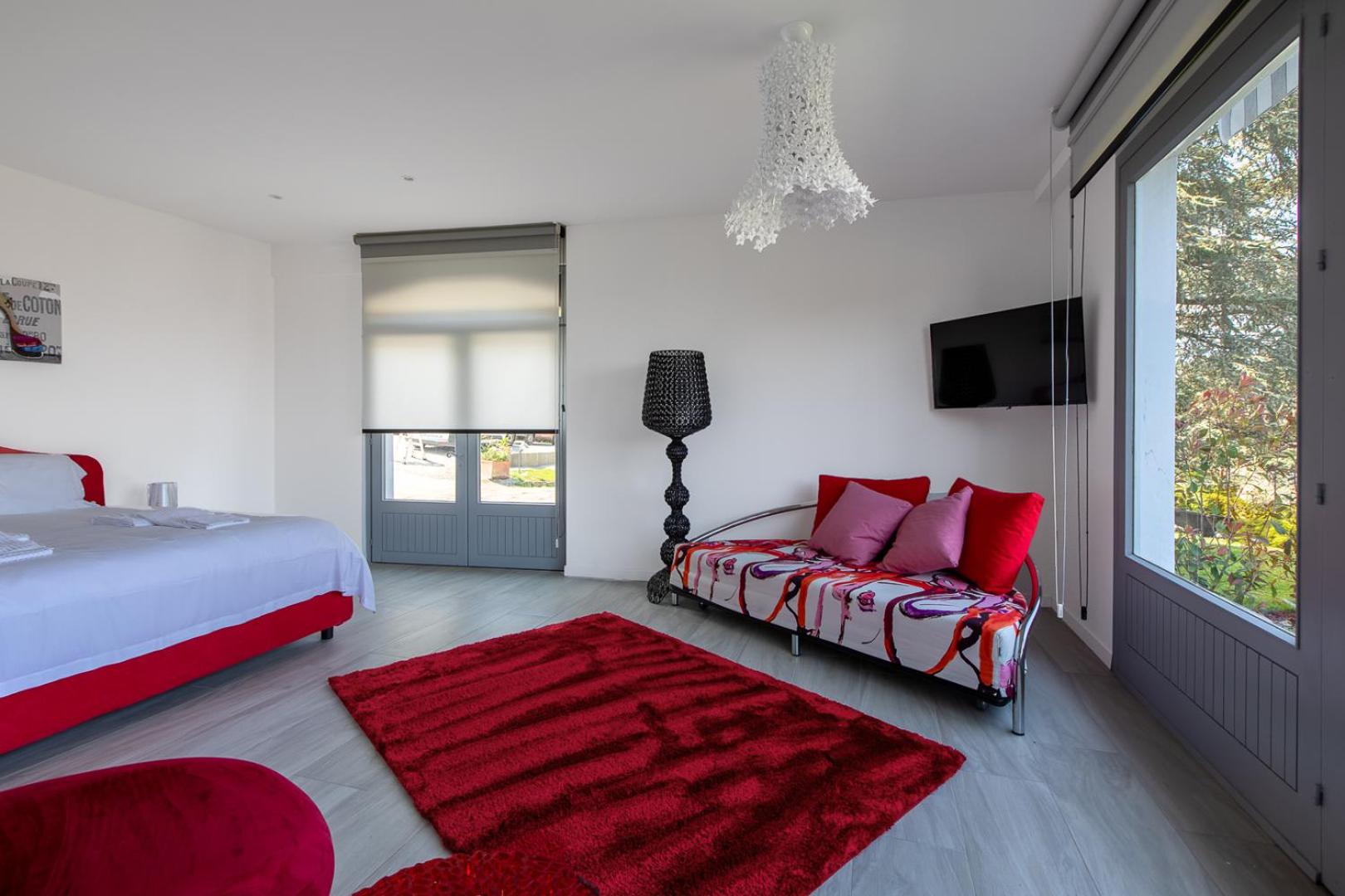 Suite with Lake View - Photo 4