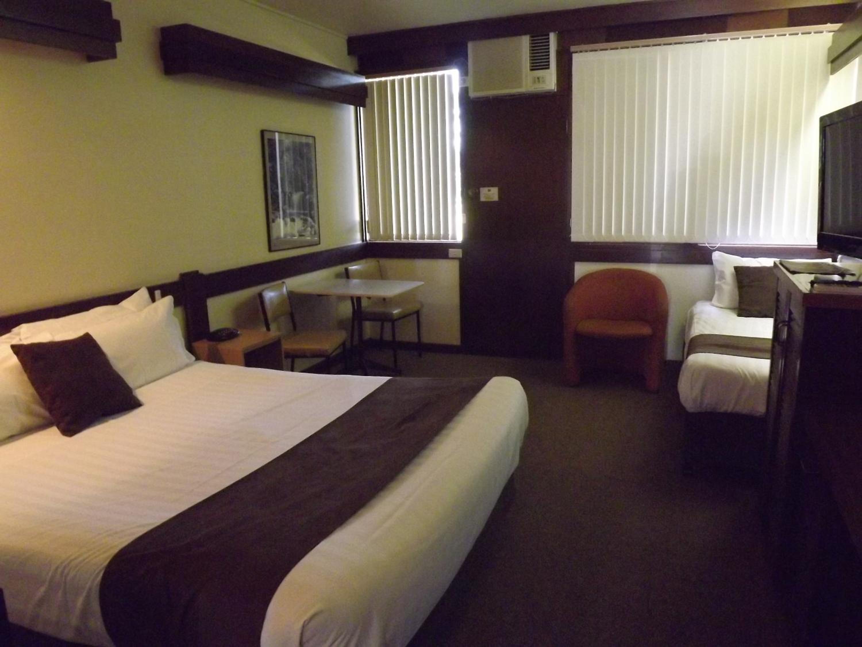 Standard Double Room - Photo 3