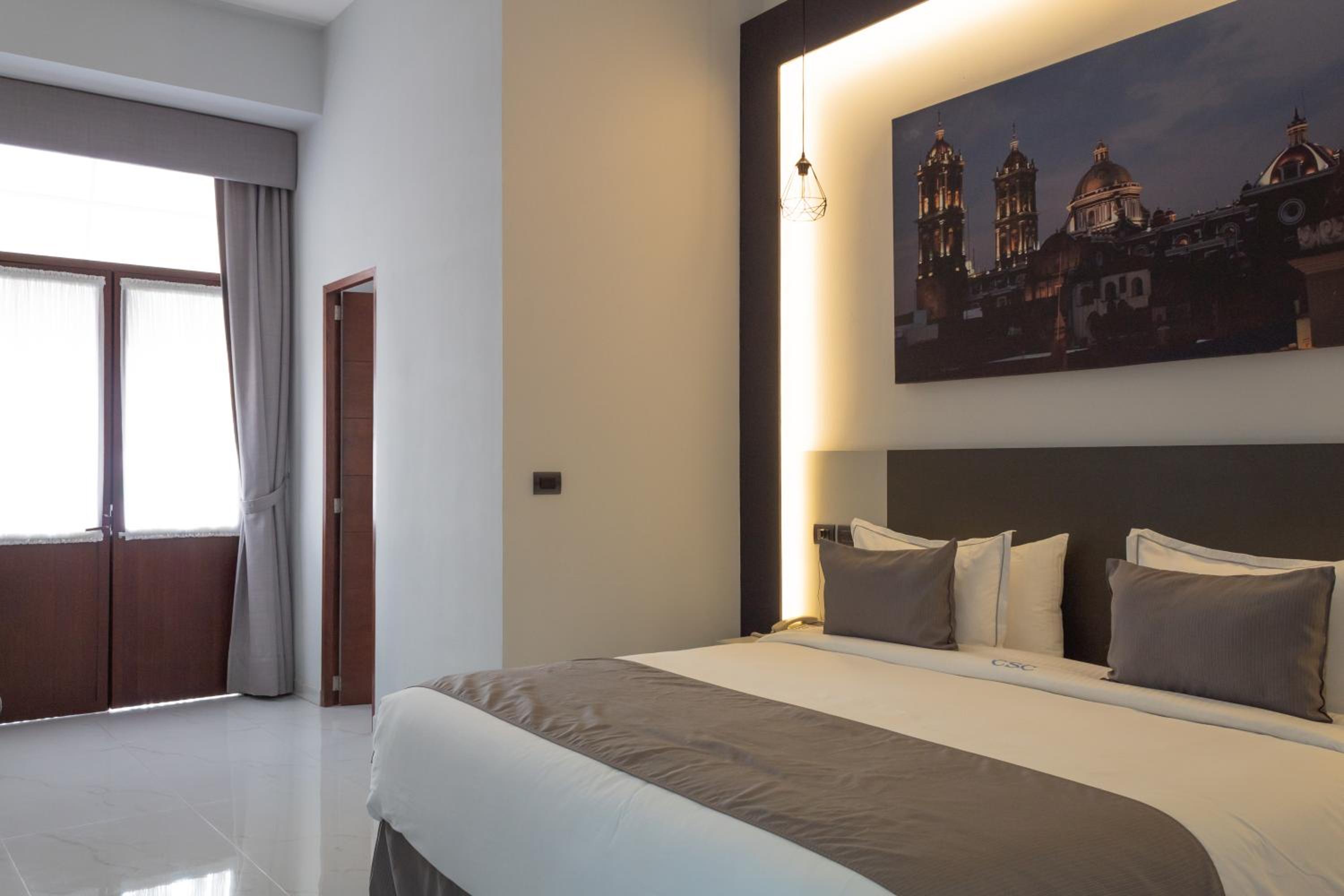 Suite with Balcony - Photo 1