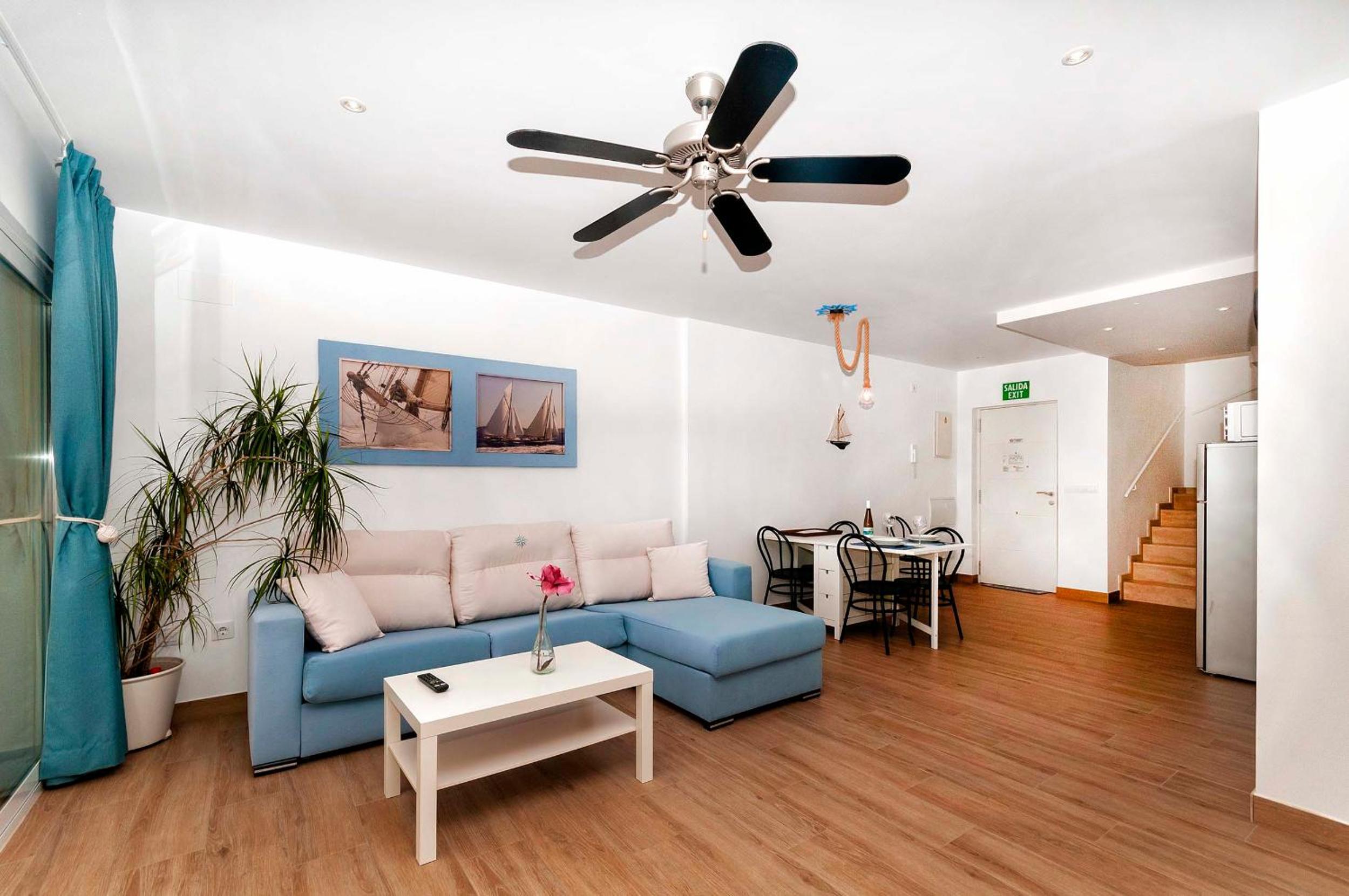 Penthouse Apartment with Sea View photo 3