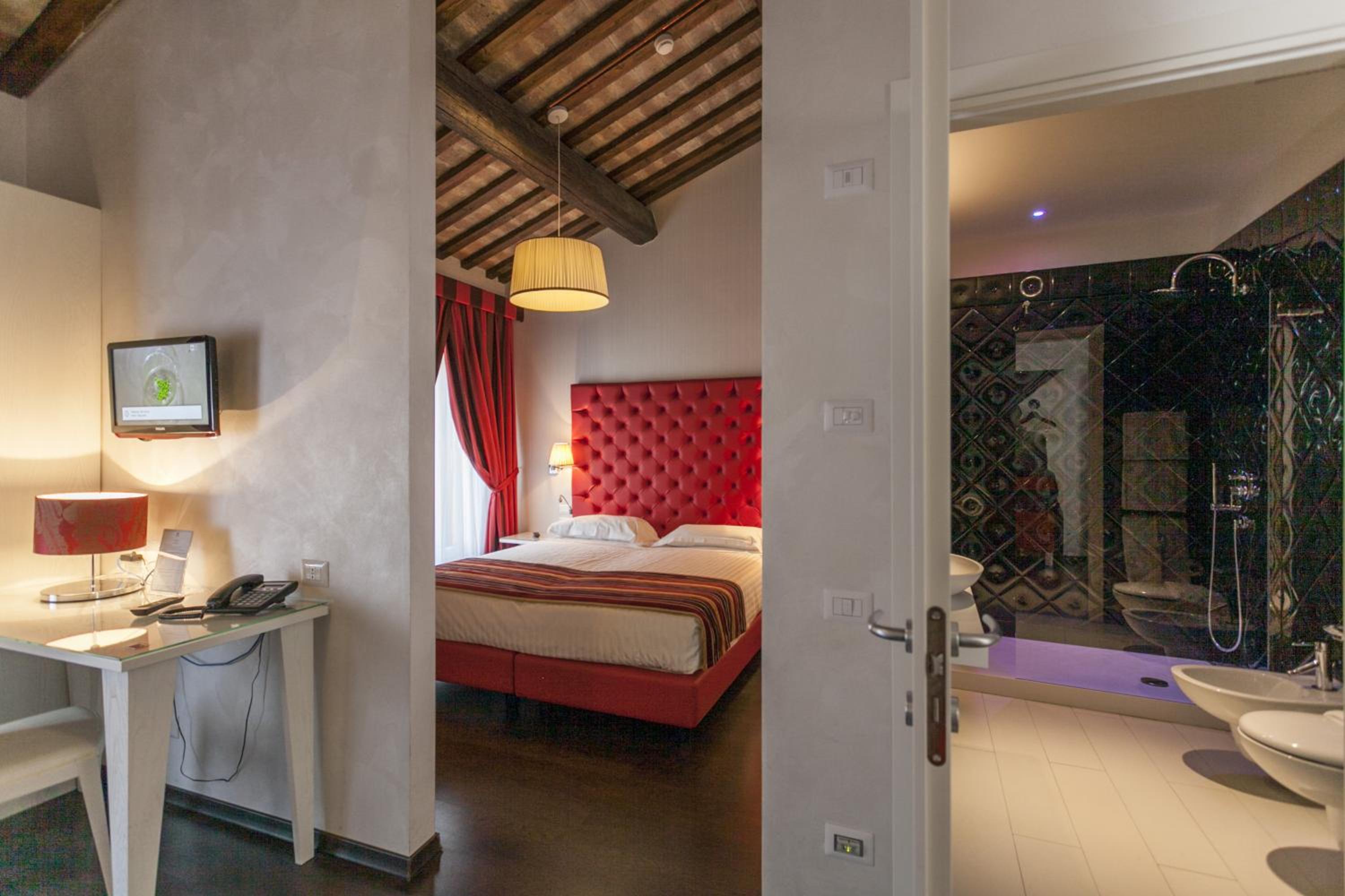 Junior Suite - Photo 1