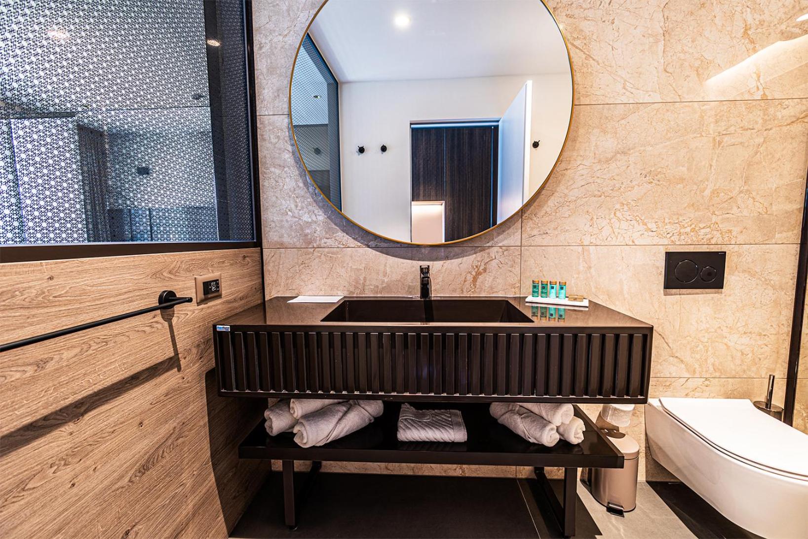 Standard Double or Twin Room - Photo 4