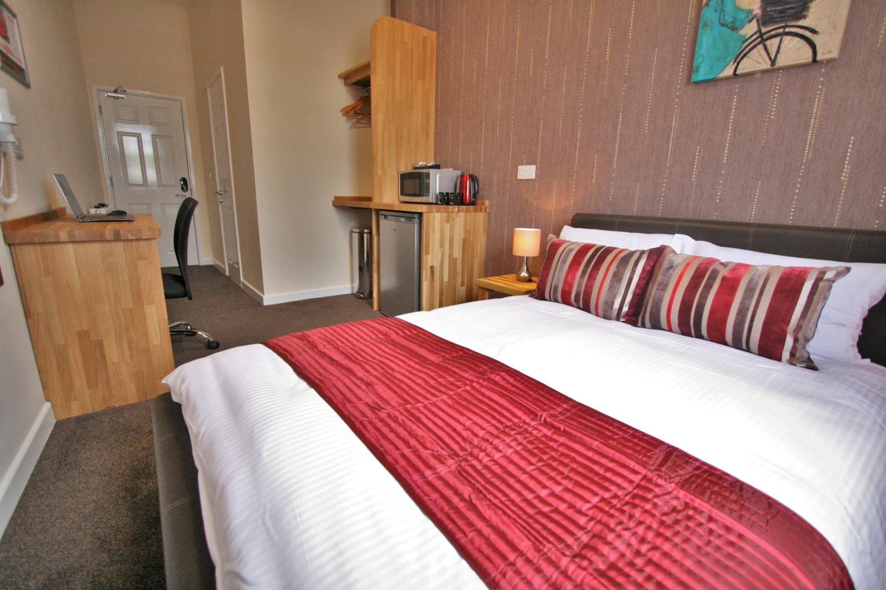 Double Room - Photo 4